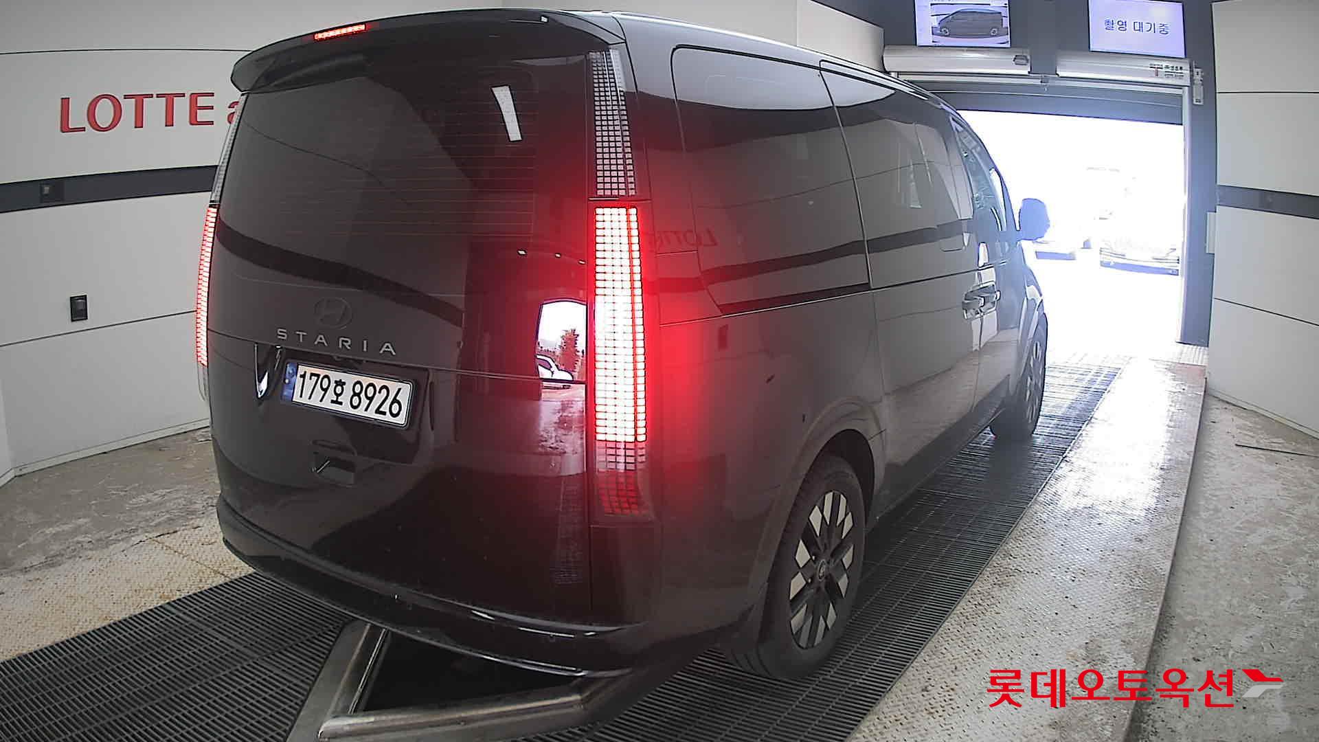 2025 - hyundai staria