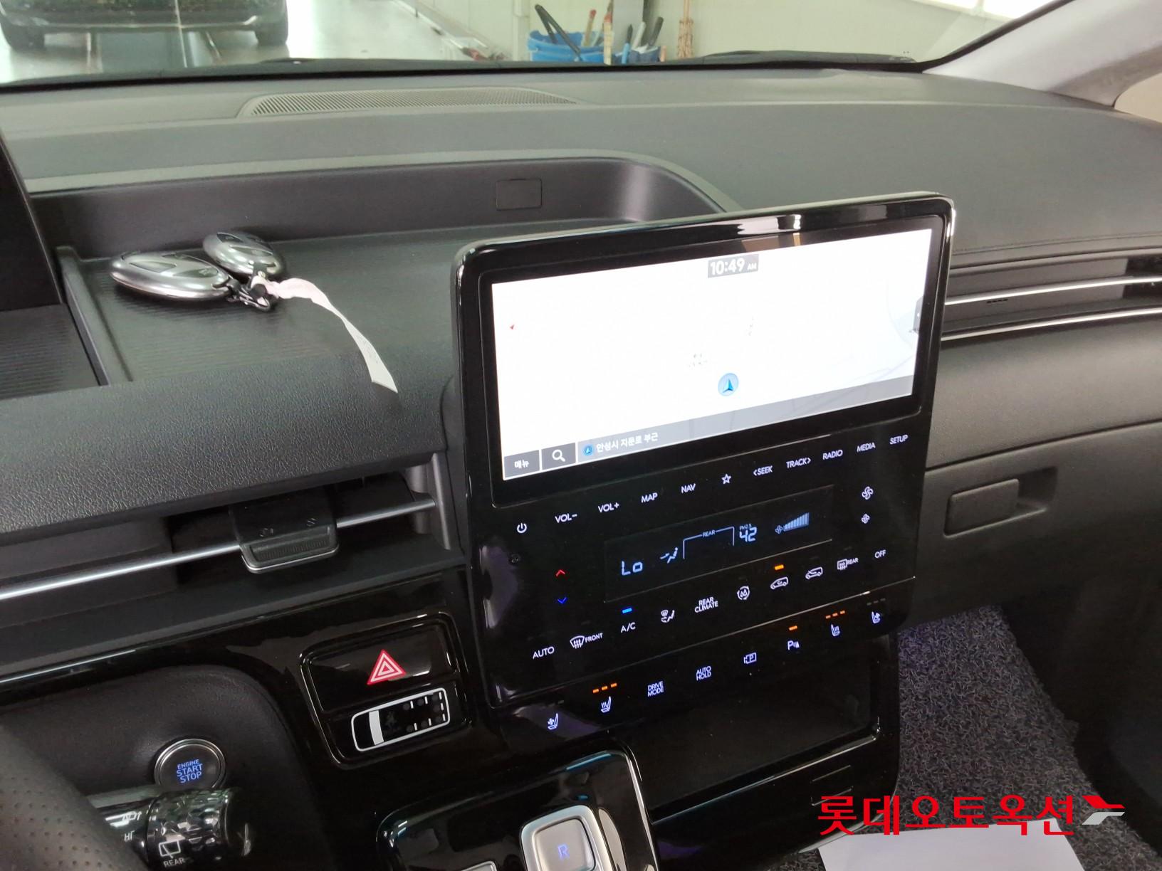 2025 - hyundai staria