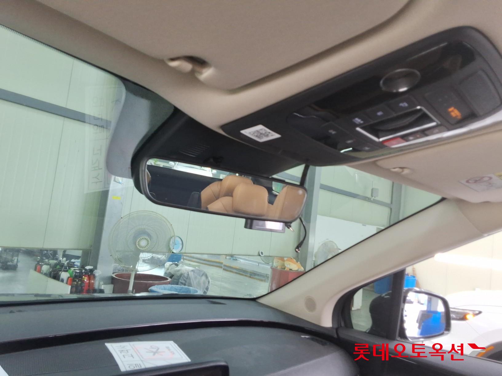 2023 - kia carnival