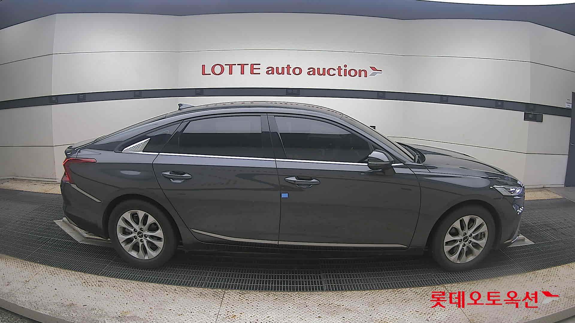 2022 - kia k8