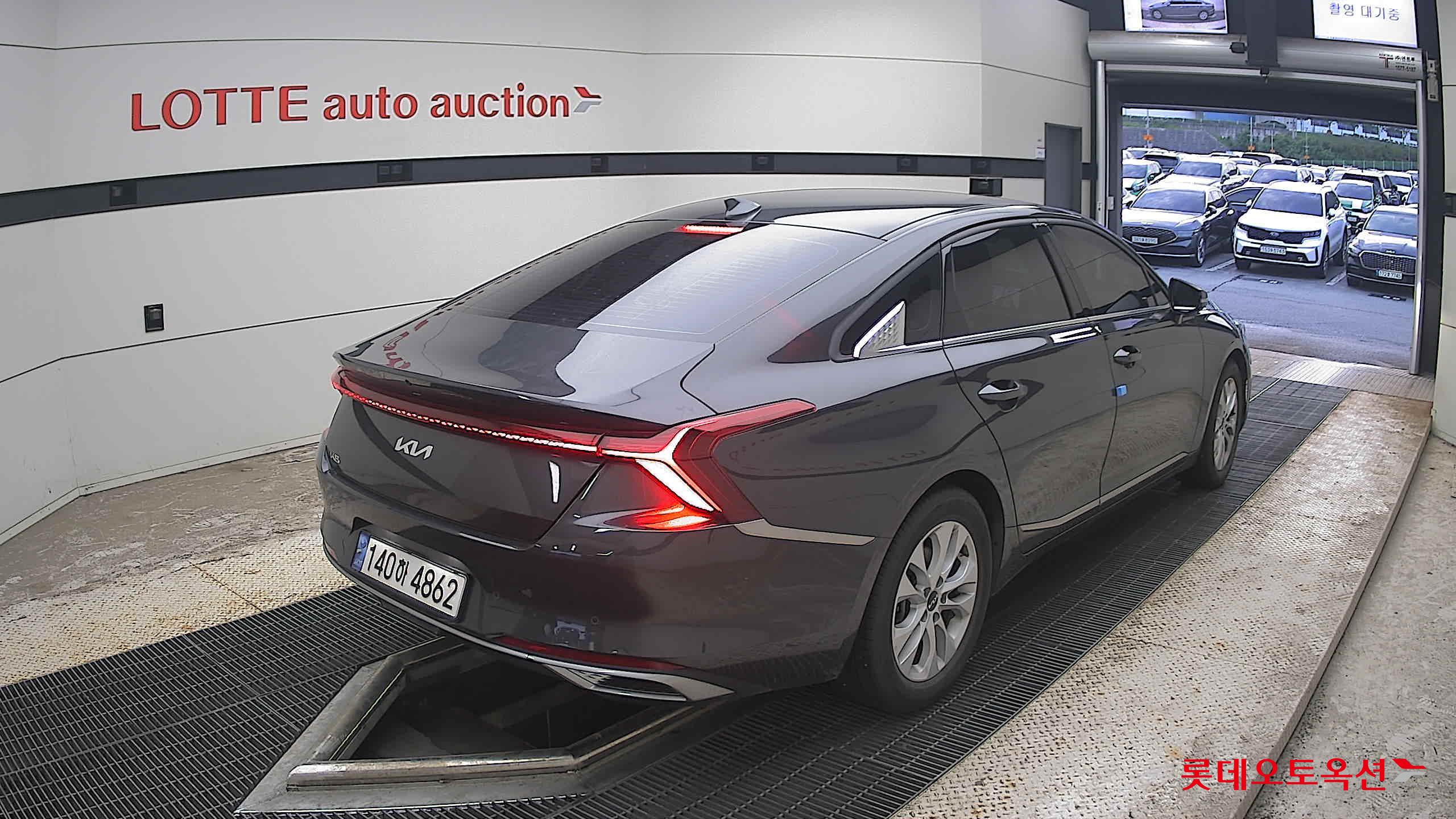 2022 - kia k8