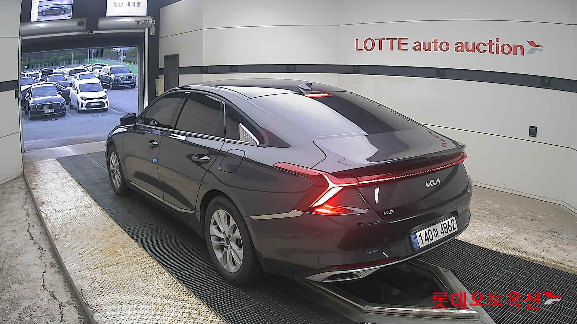 2022 - kia k8