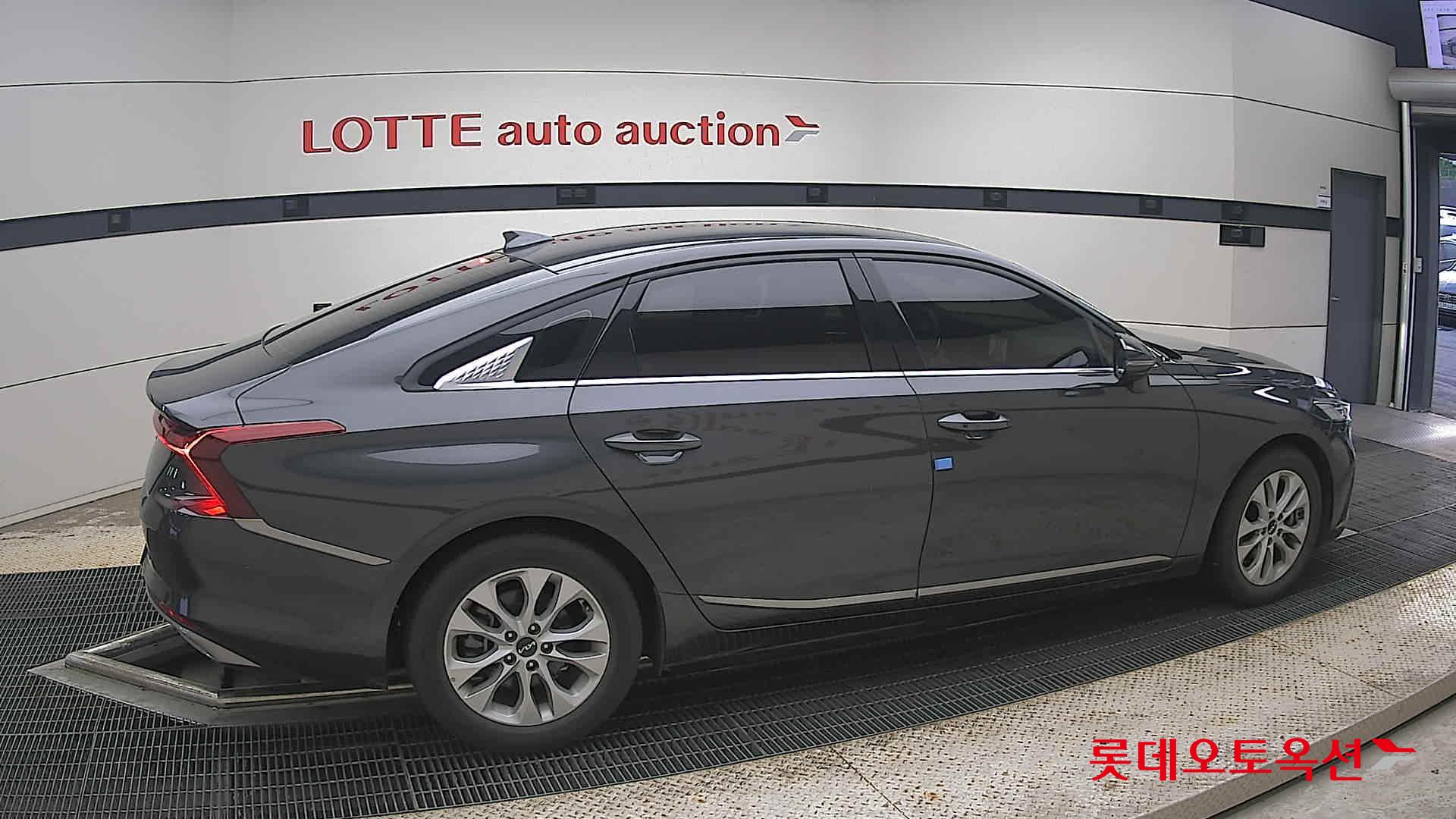 2022 - kia k8