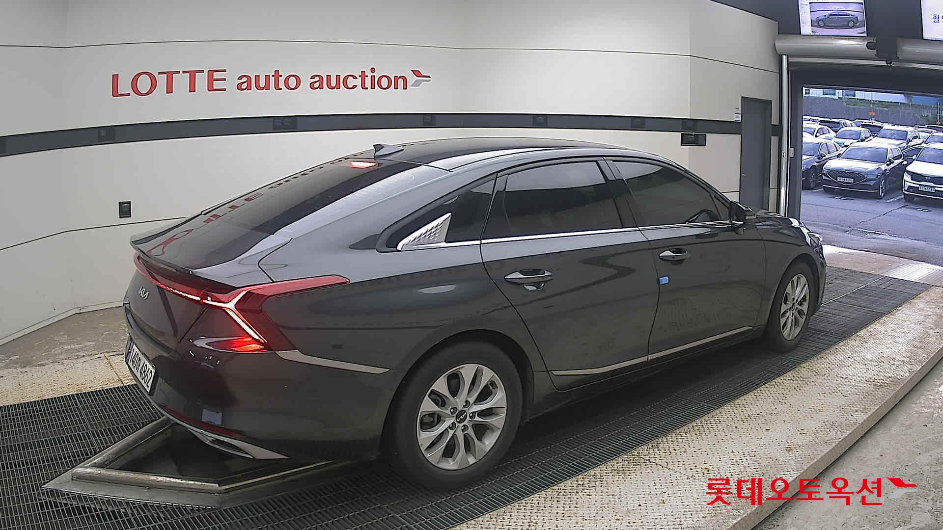 2022 - kia k8
