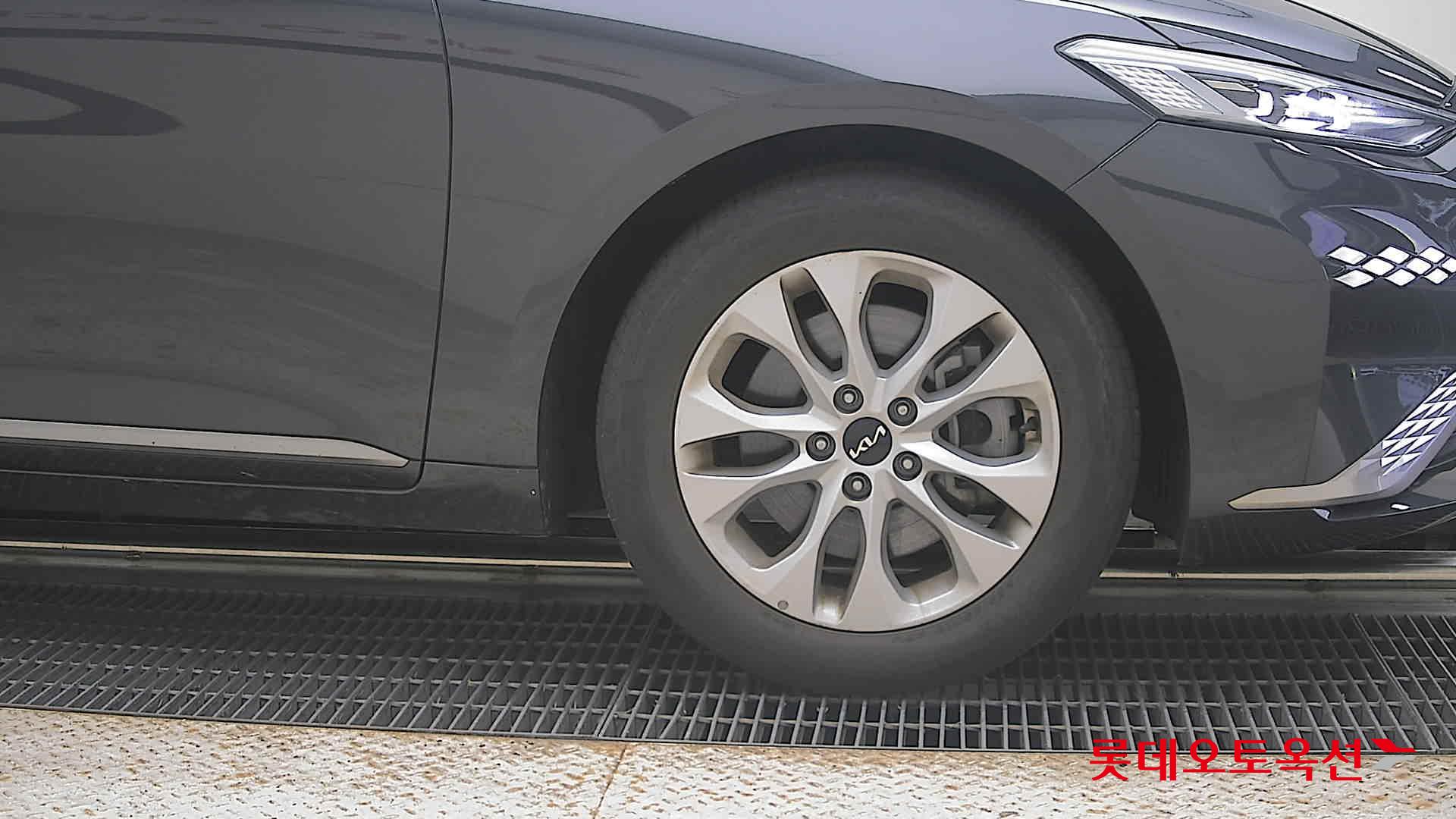 2022 - kia k8