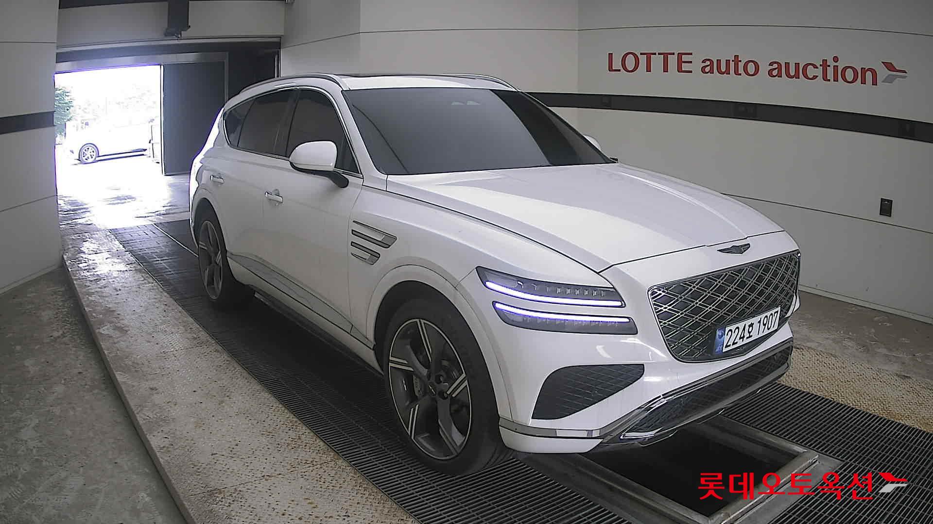 2024 - genesis gv80