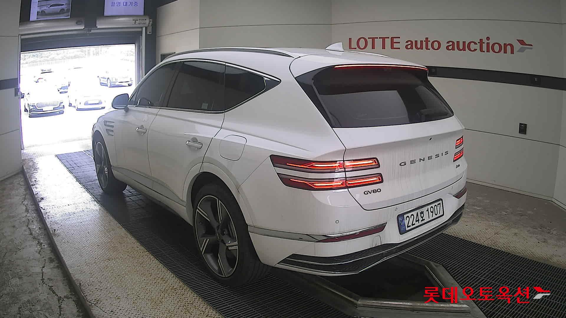 2024 - genesis gv80