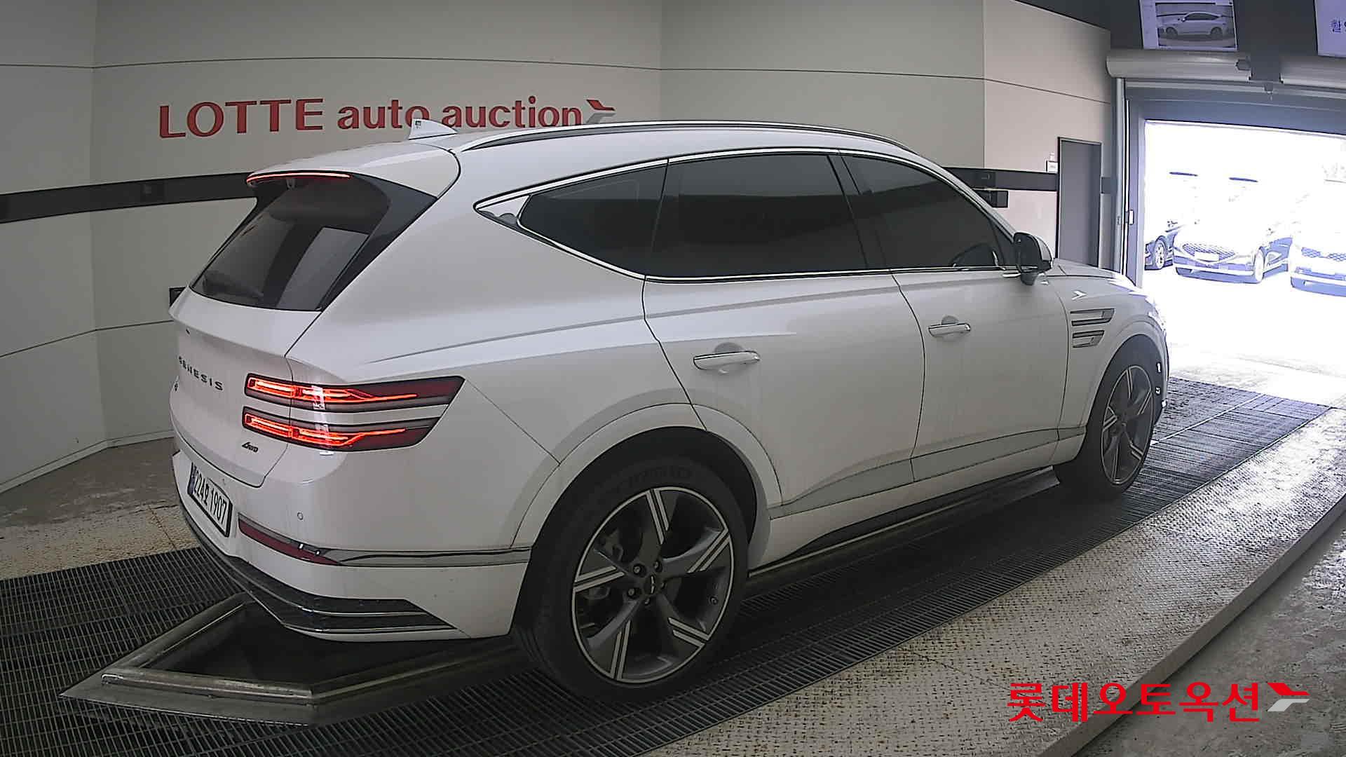 2024 - genesis gv80