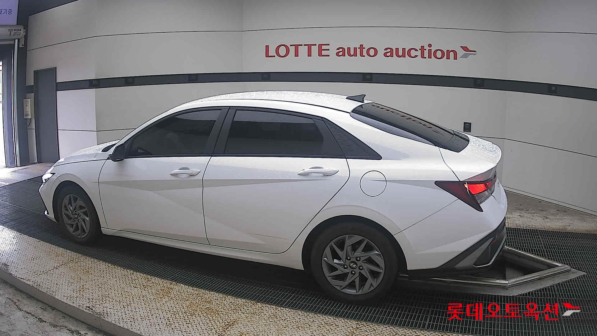 2024 - hyundai avante