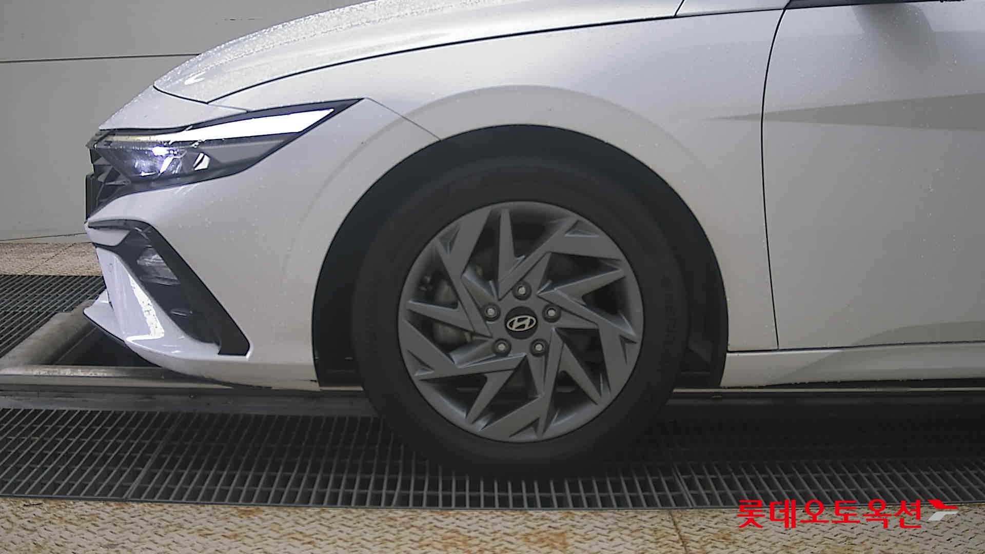 2024 - hyundai avante