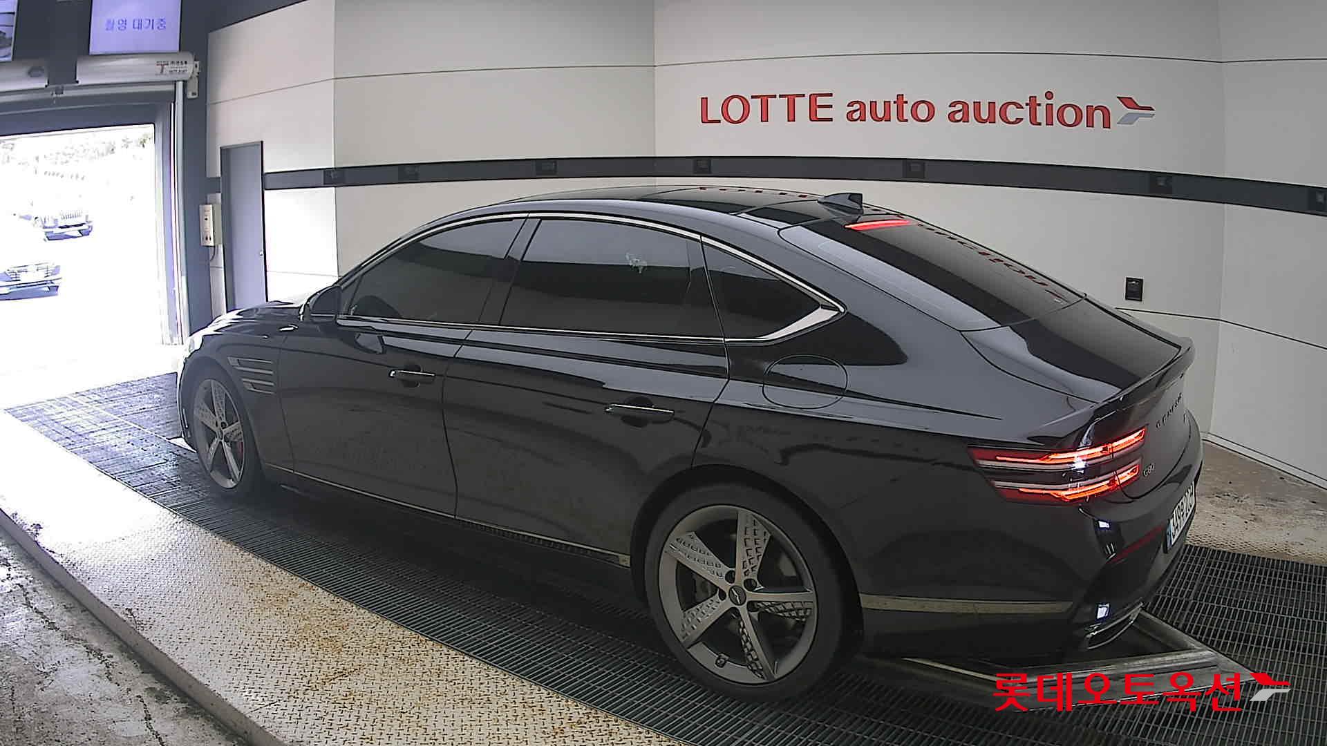 جينيسيس G80 2022 — صورة 8