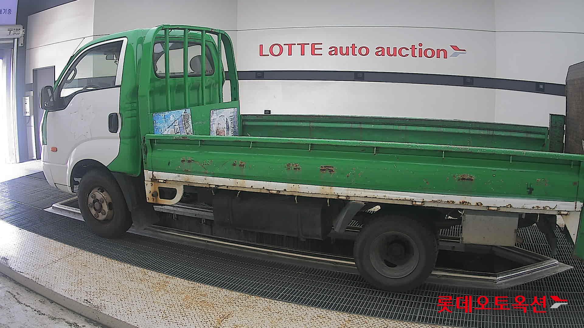 2009 - kia bongo