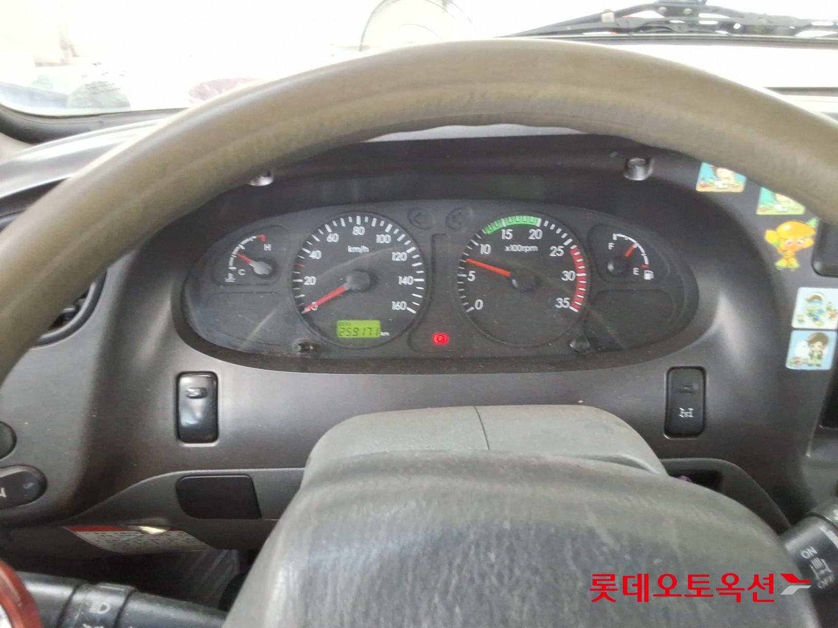 2012 - hyundai mighty