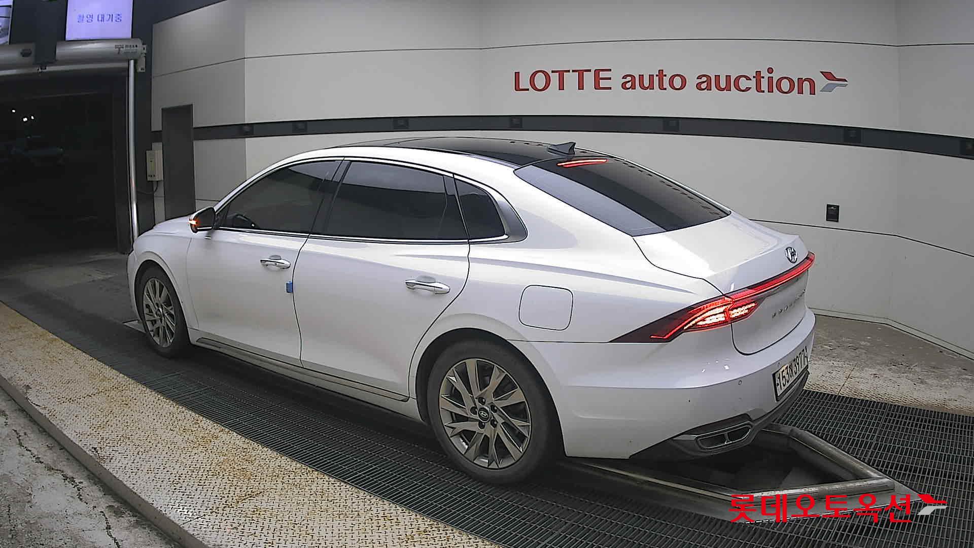 2021 - hyundai grandeur
