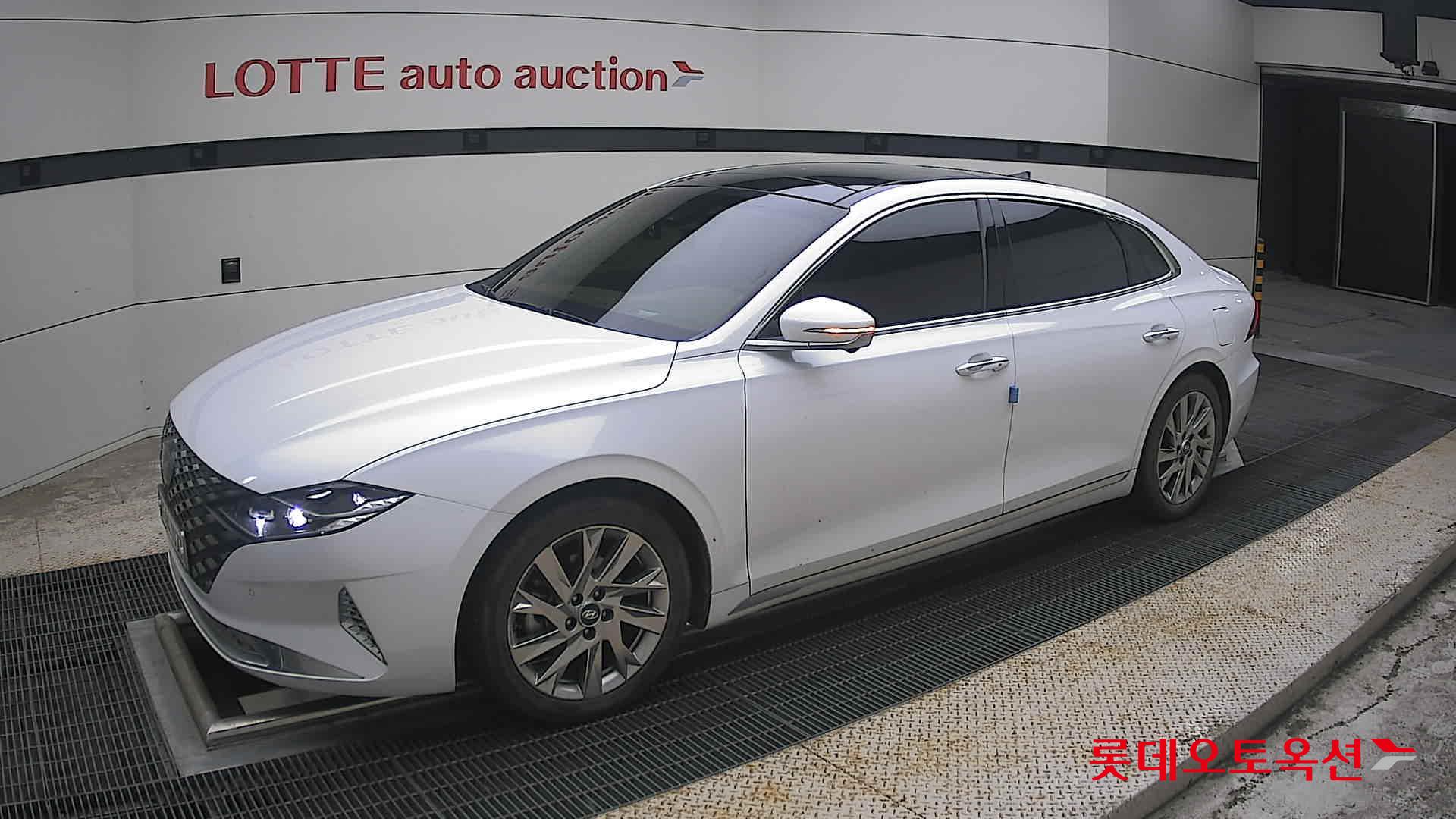 2021 - hyundai grandeur