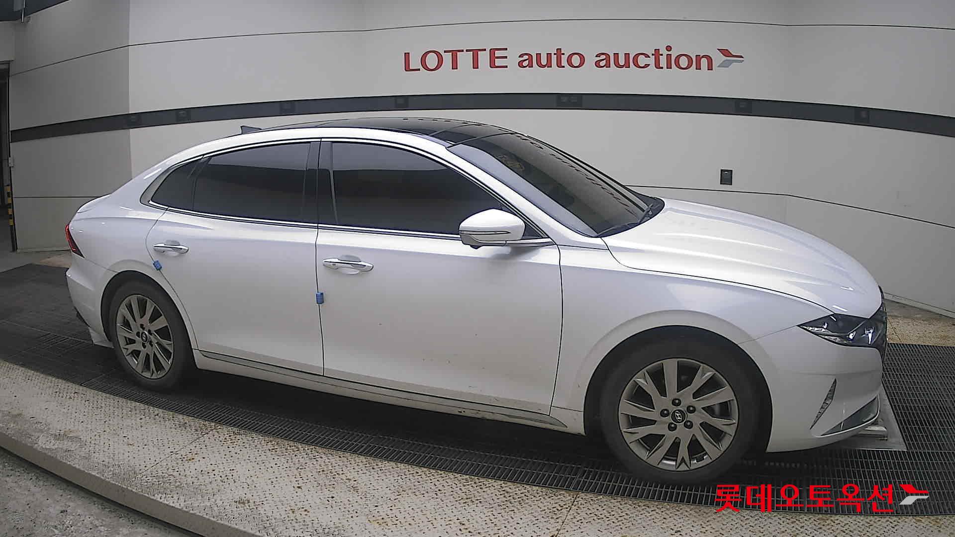 2021 - hyundai grandeur