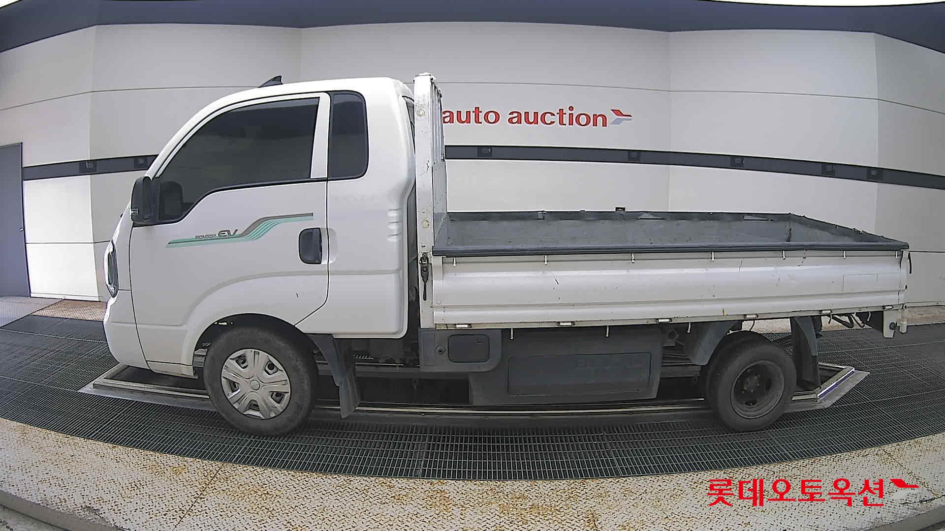 2022 - kia bongo