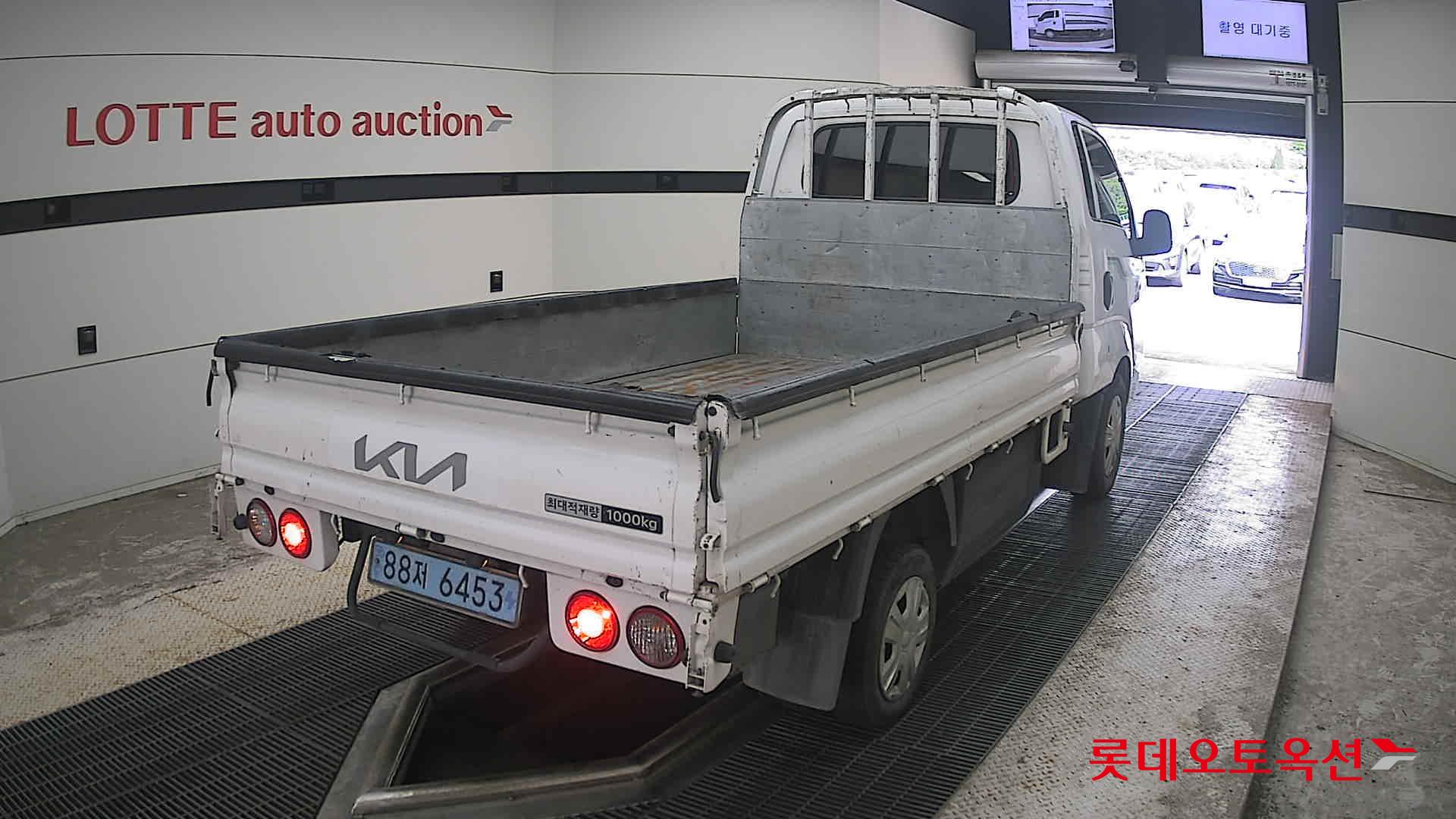 2022 - kia bongo