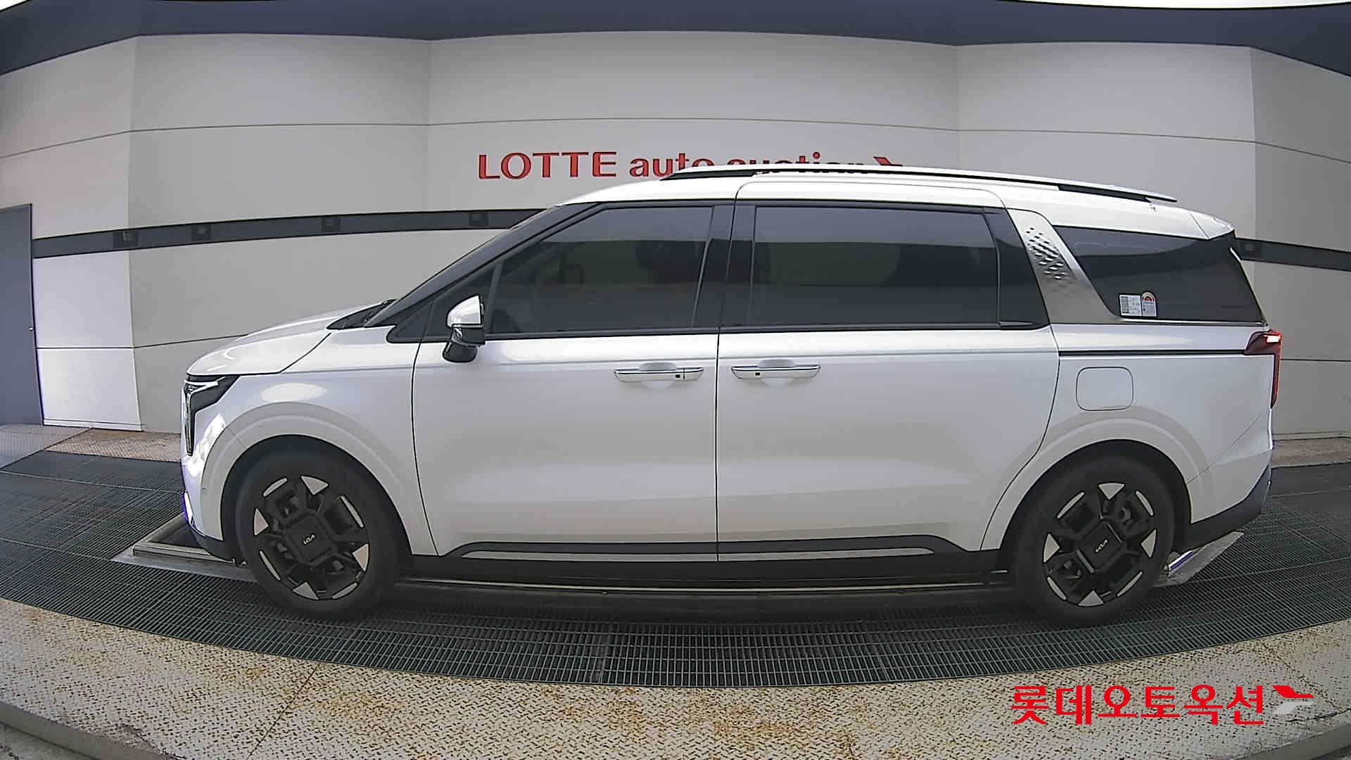 2024 - kia carnival