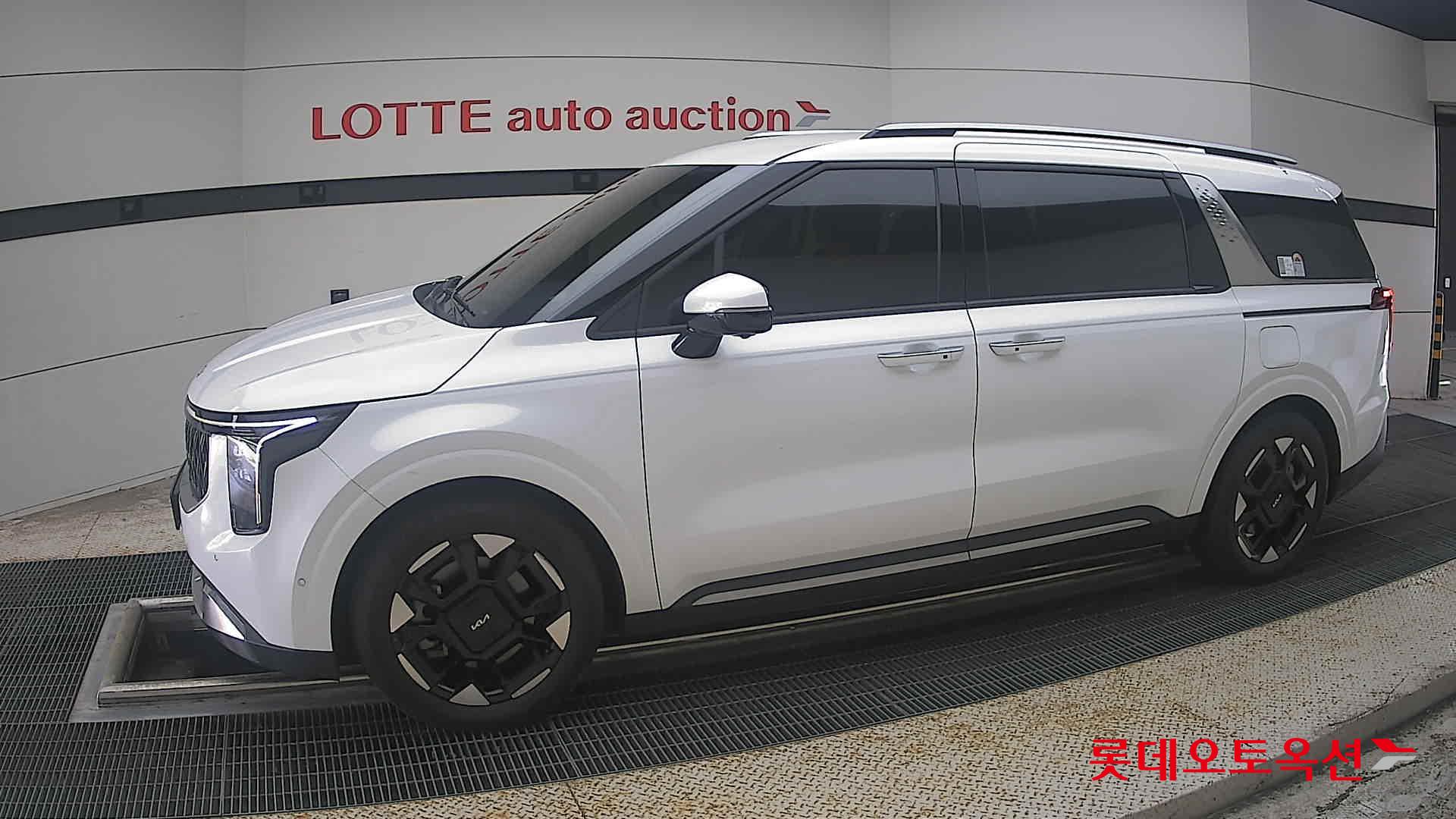 2024 - kia carnival