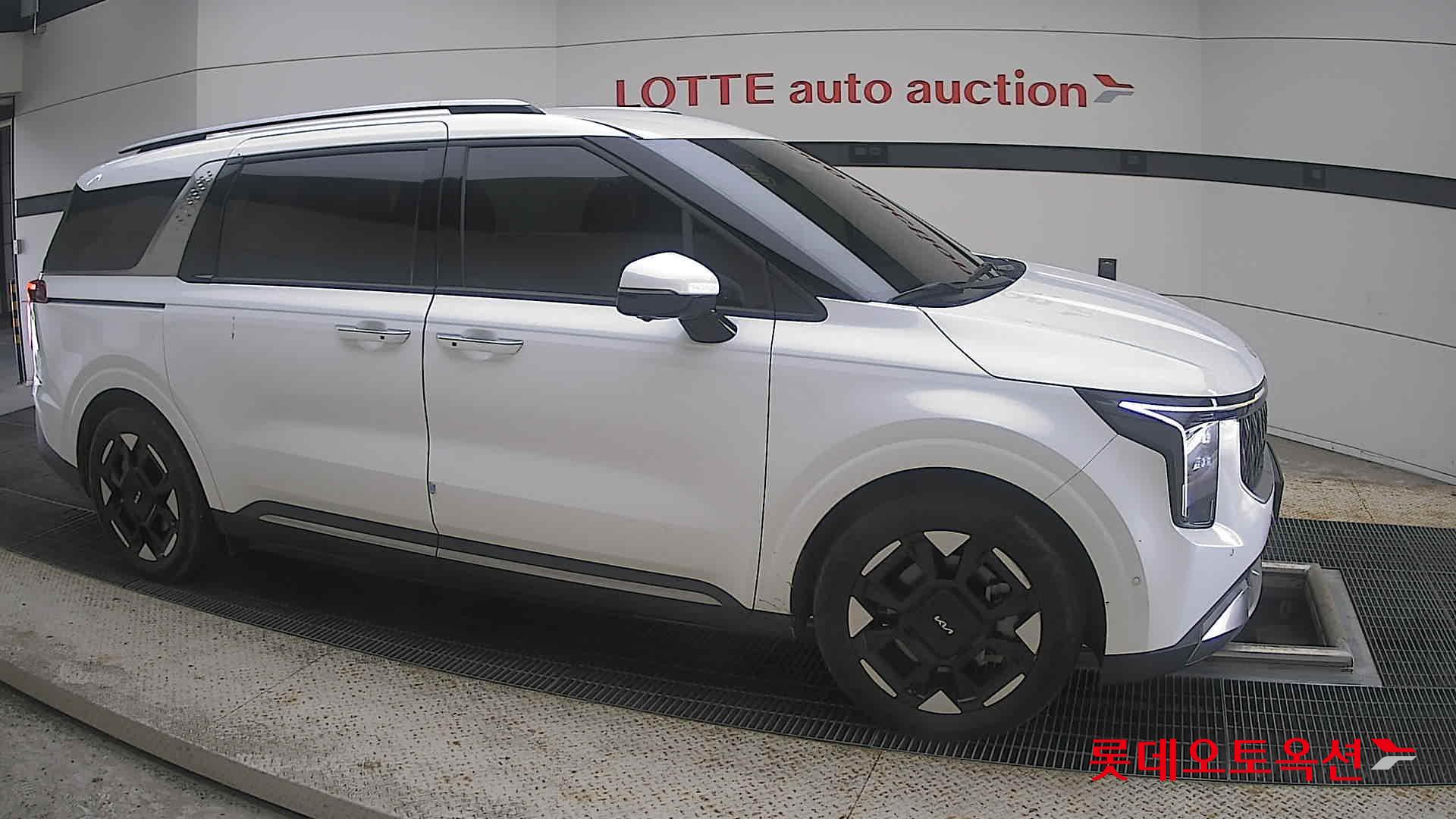 2024 - kia carnival