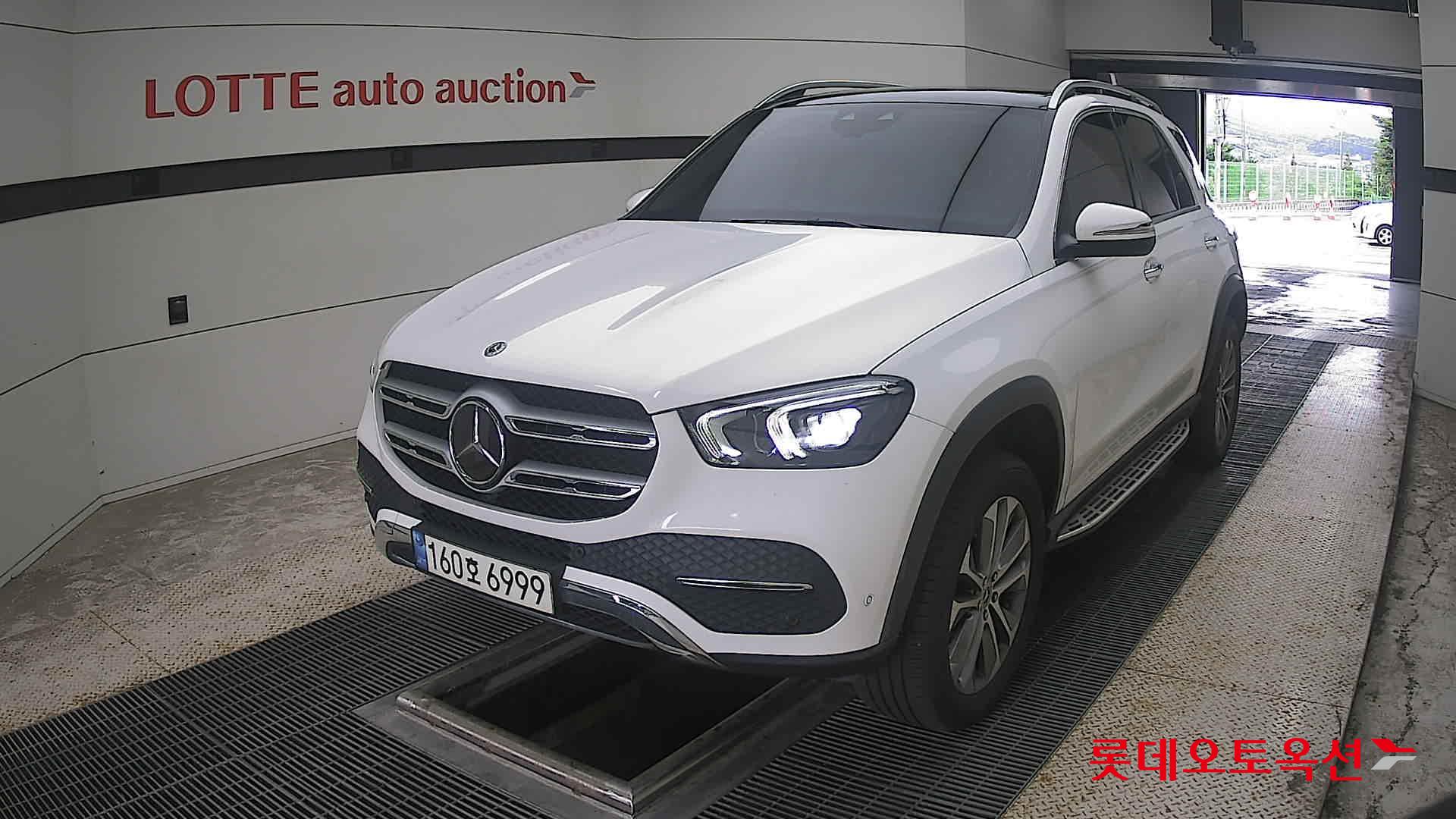2021 - mercedes-benz 300d