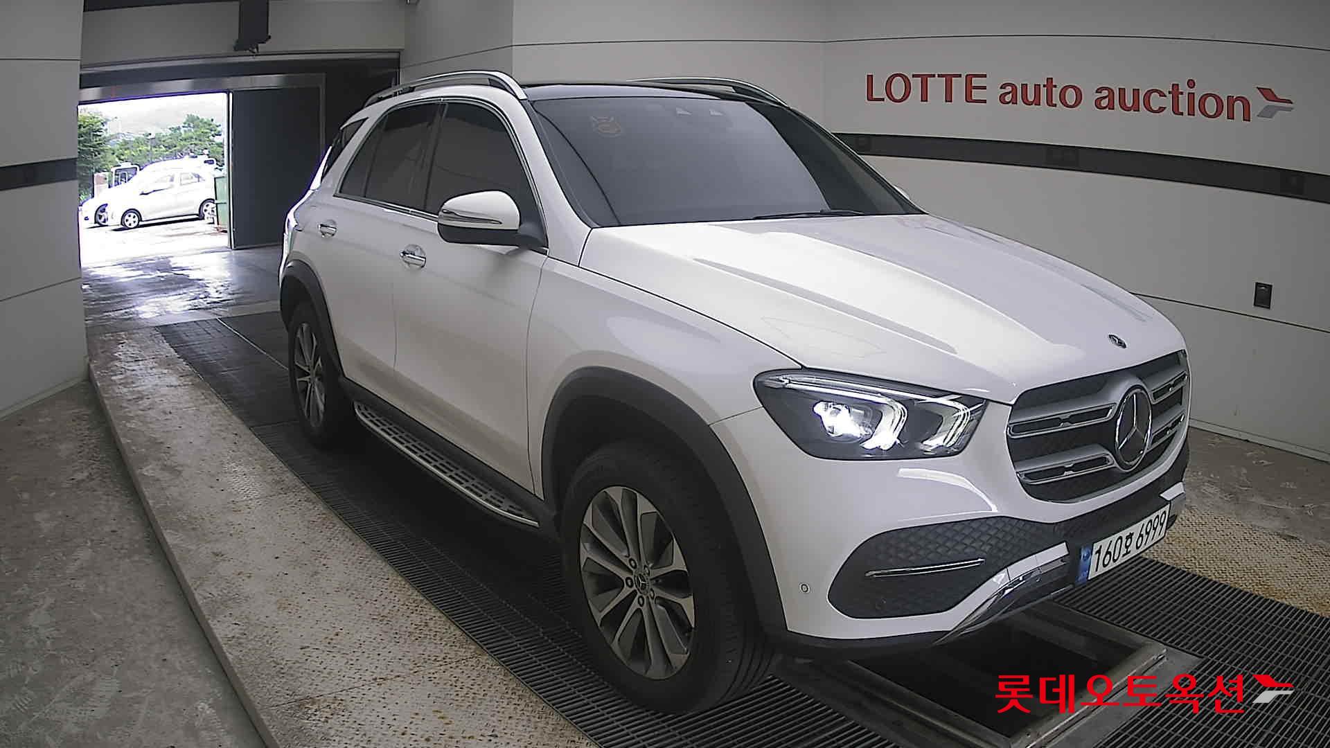 2021 - mercedes-benz 300d