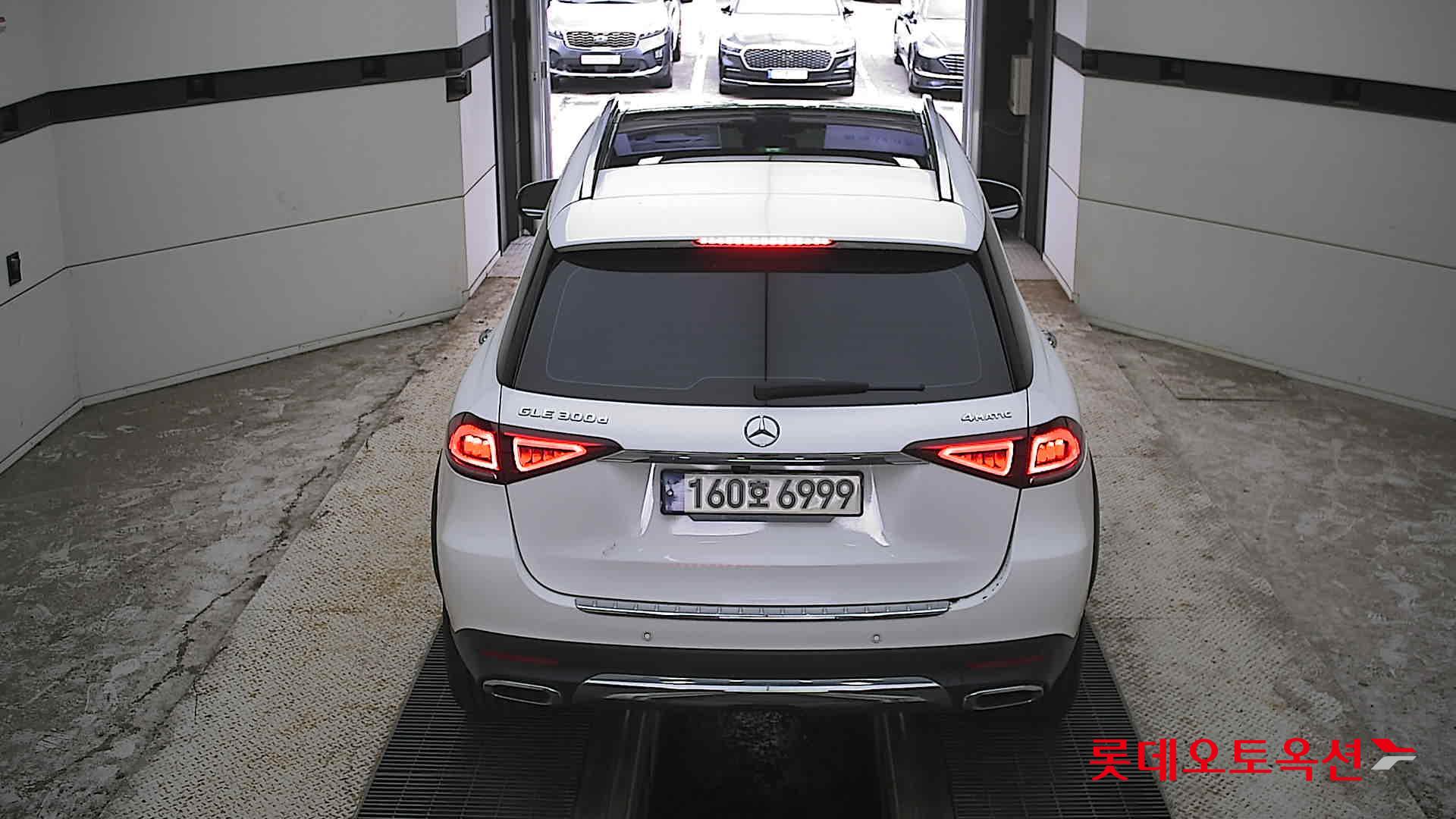 2021 - mercedes-benz 300d