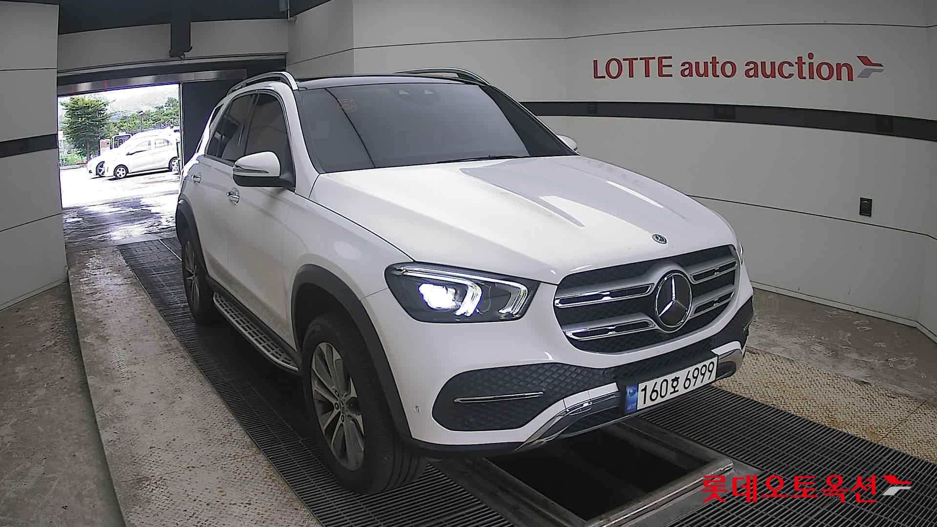 2021 - mercedes-benz 300d