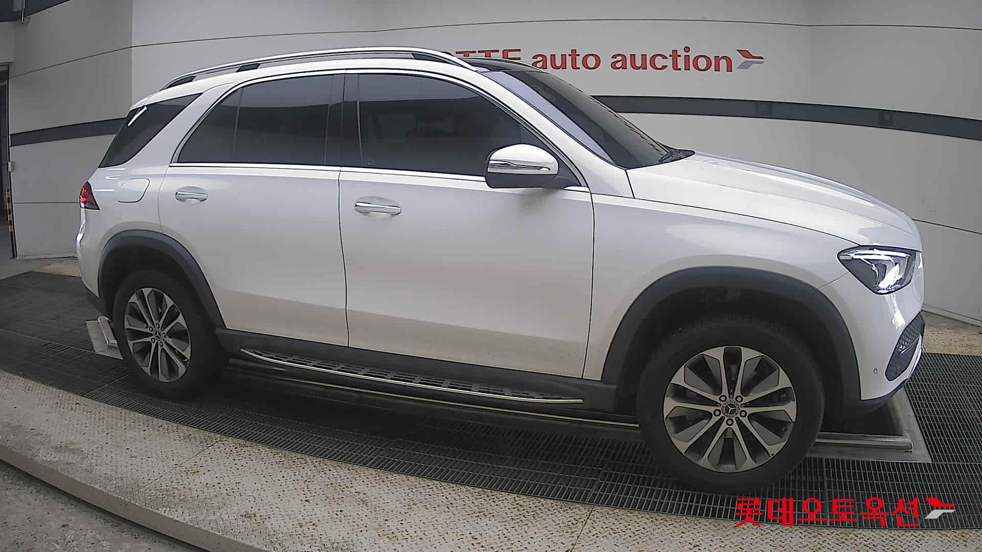 2021 - mercedes-benz 300d