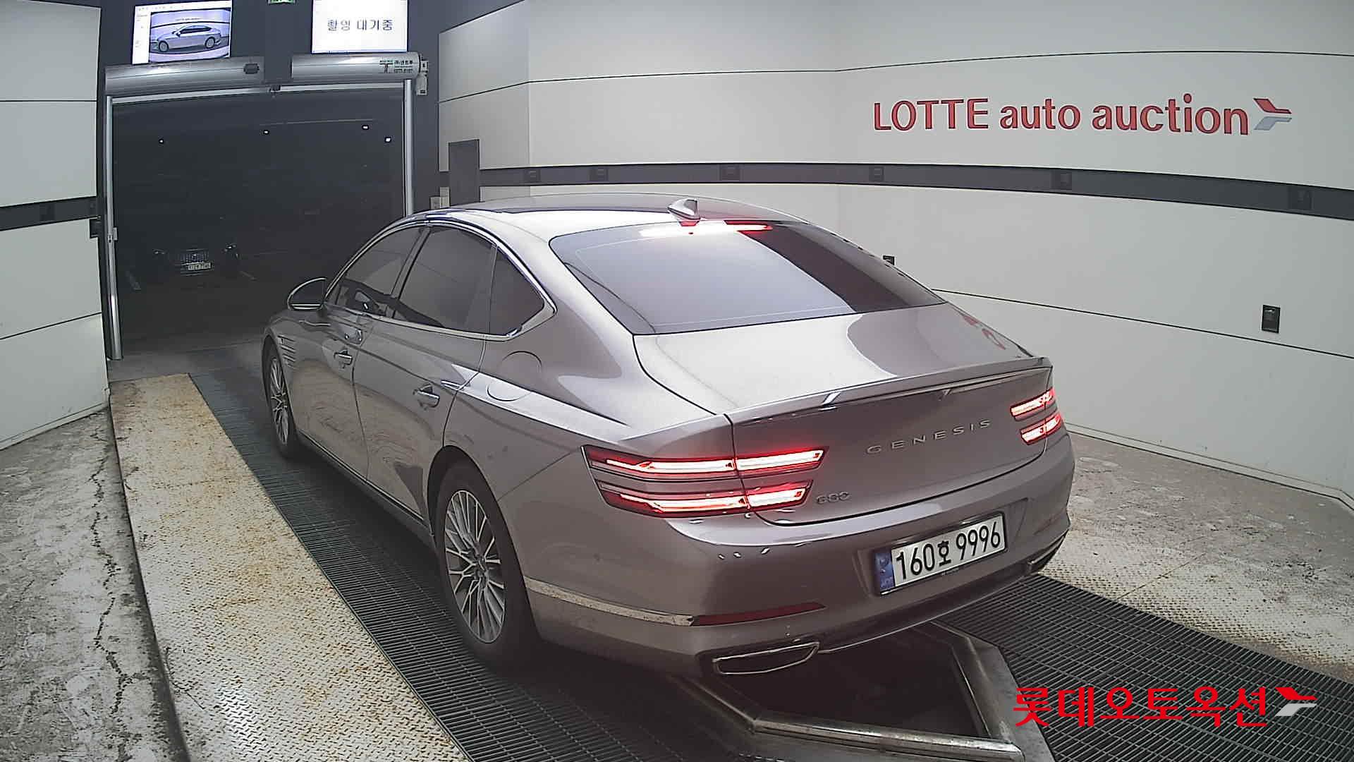 2022 - genesis g80