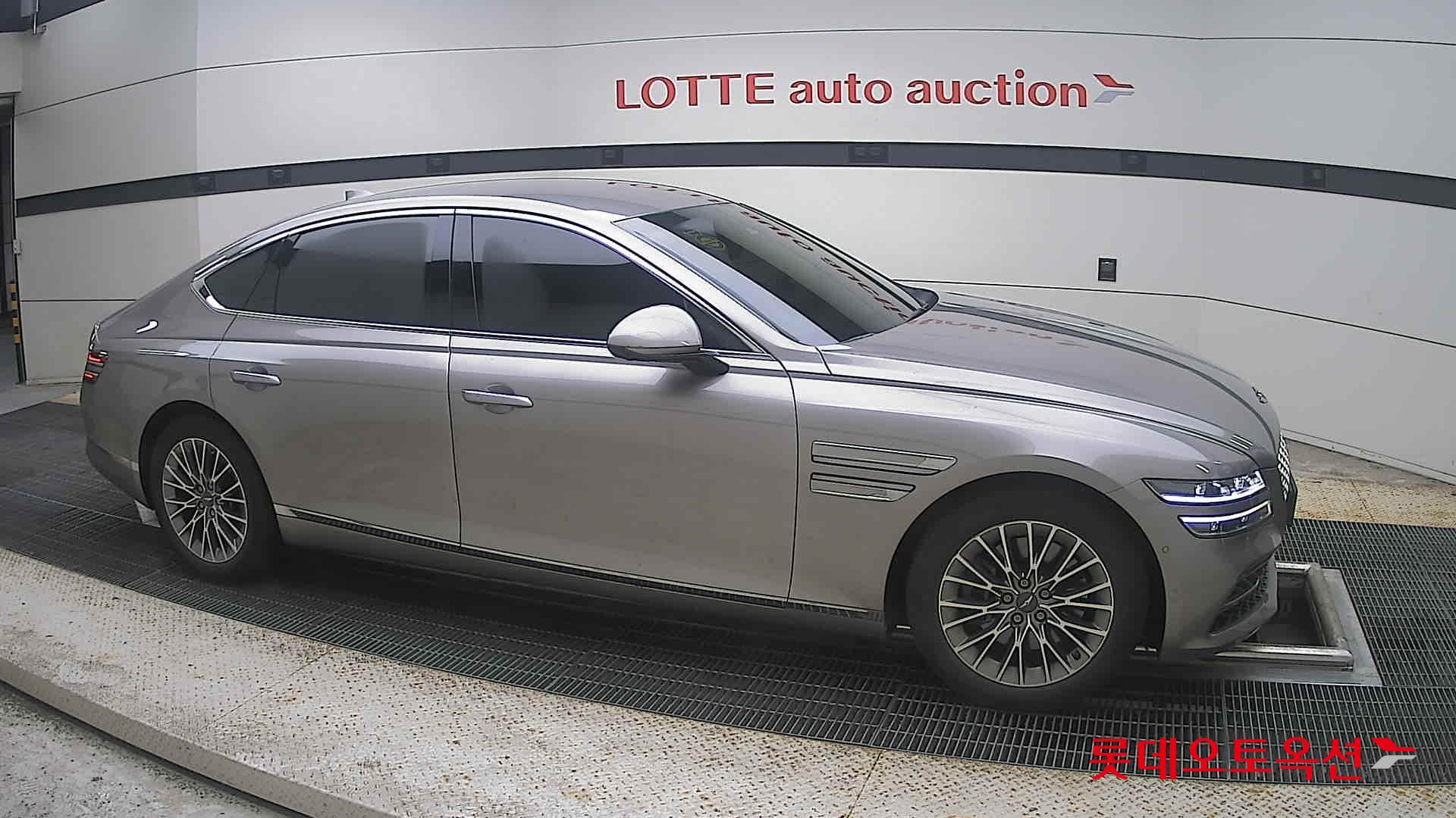 2022 - genesis g80