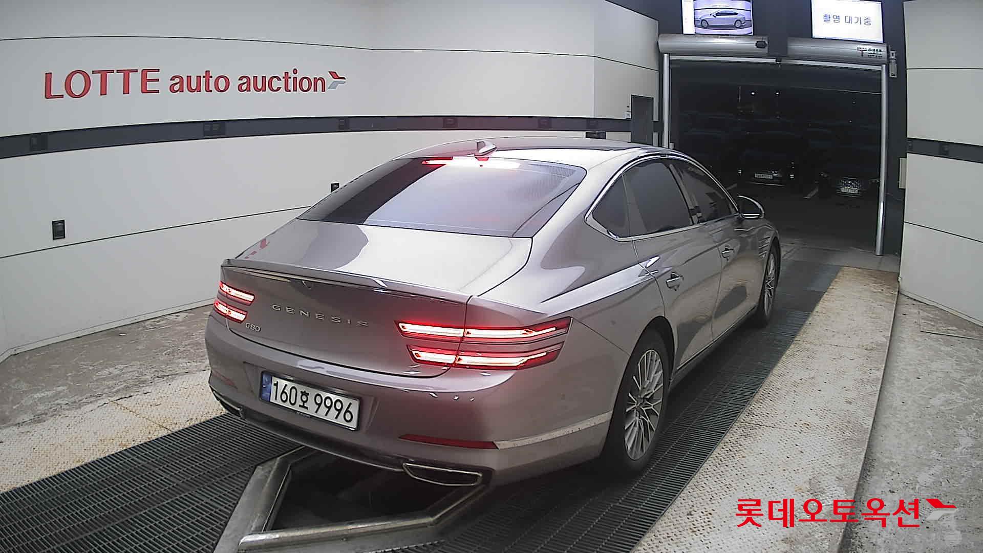 2022 - genesis g80