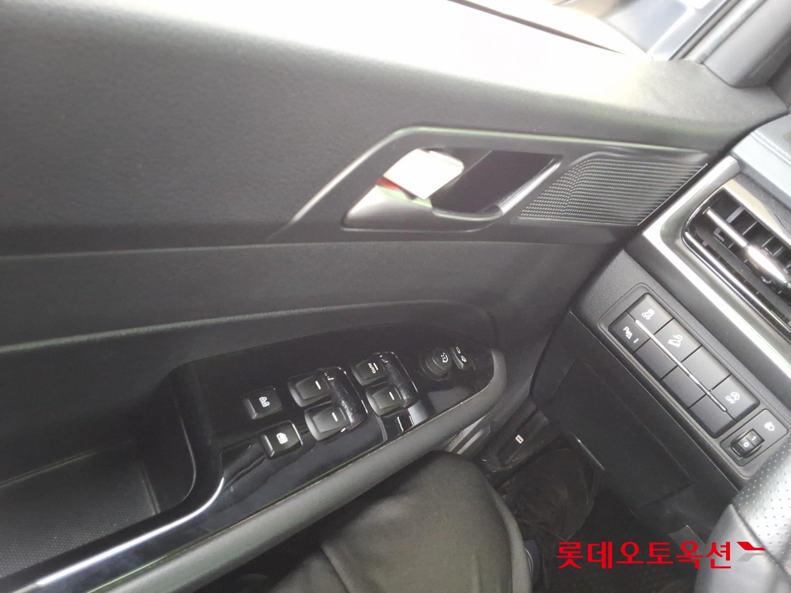 2024 - ssangyong rexton