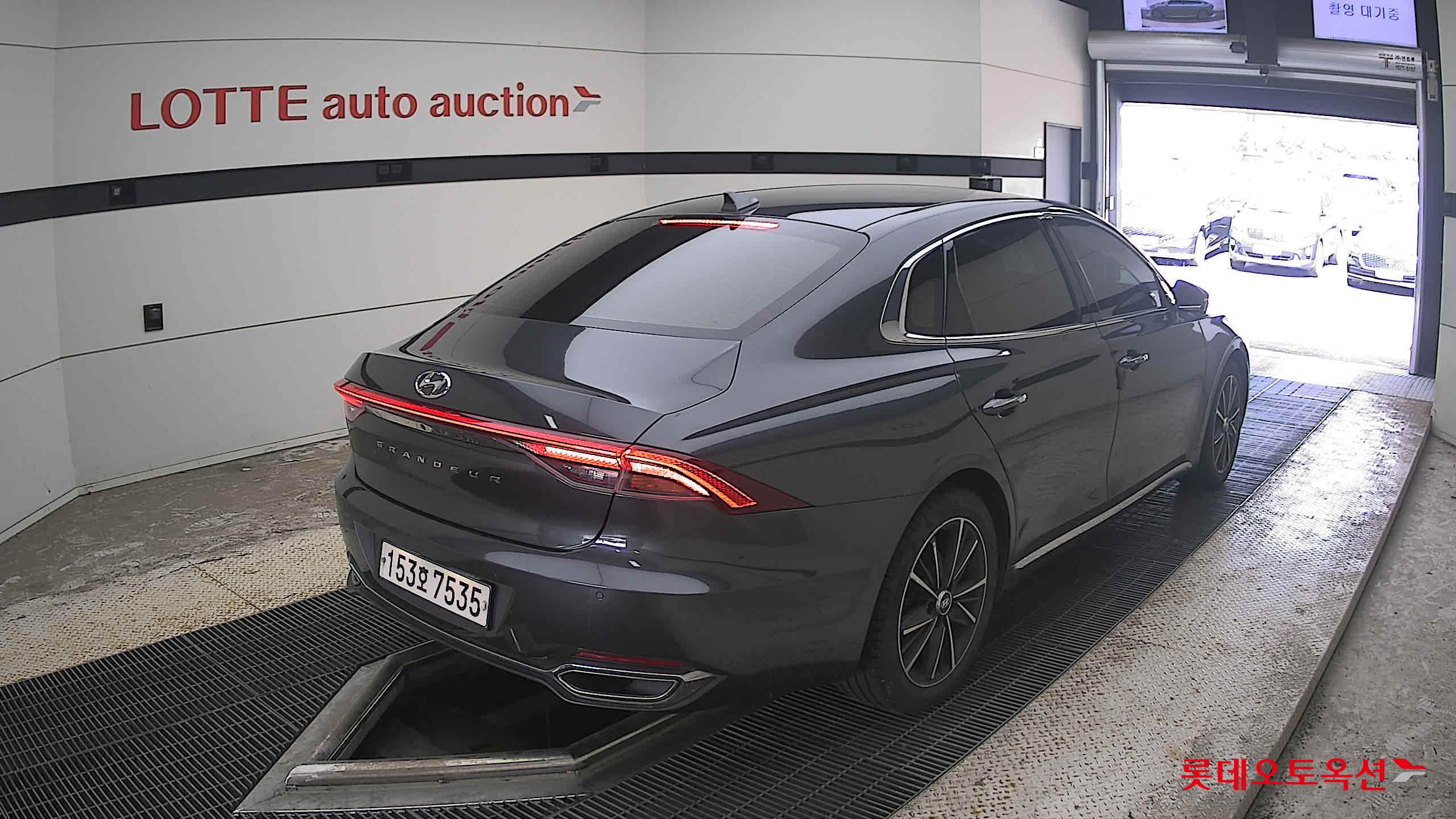 2021 - hyundai grandeur