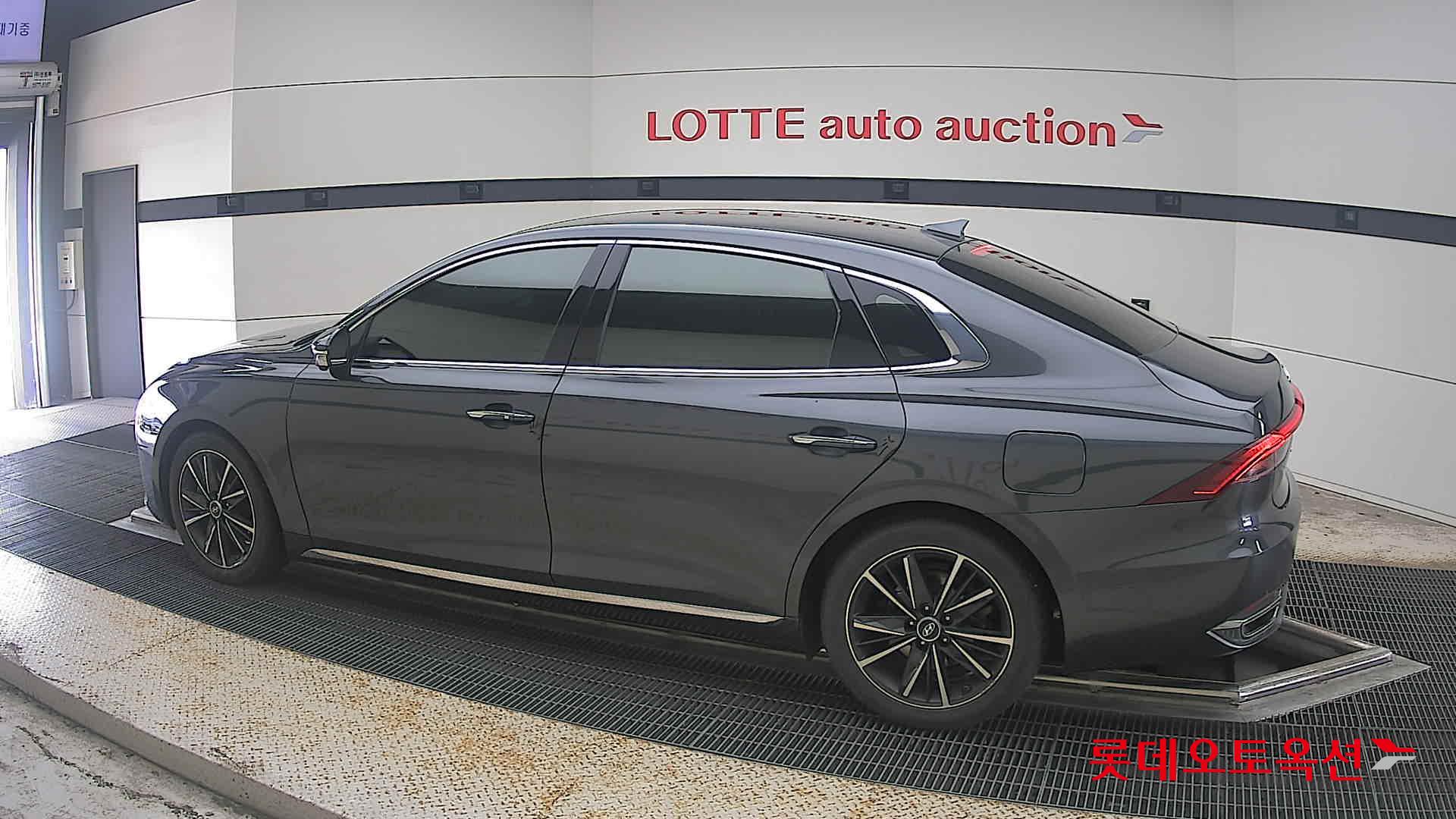 2021 - hyundai grandeur