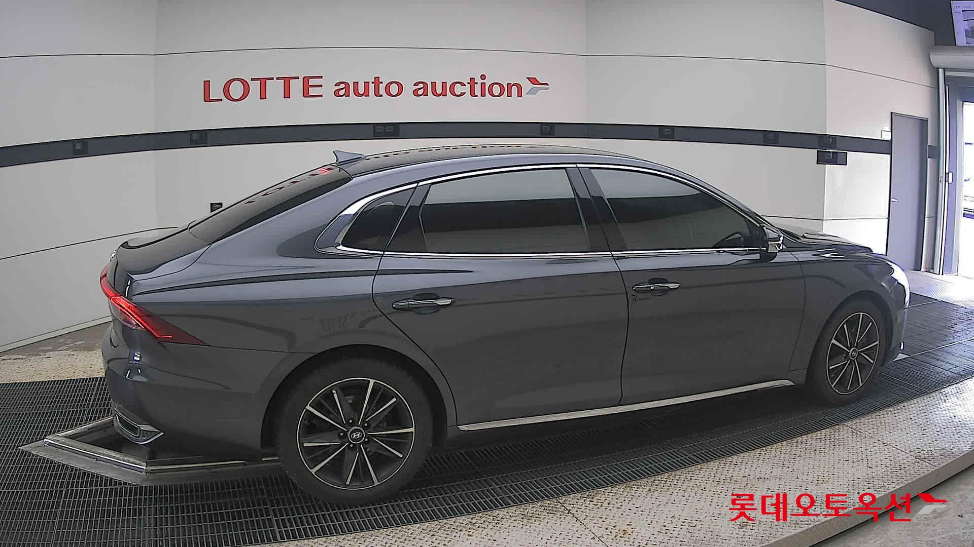 2021 - hyundai grandeur