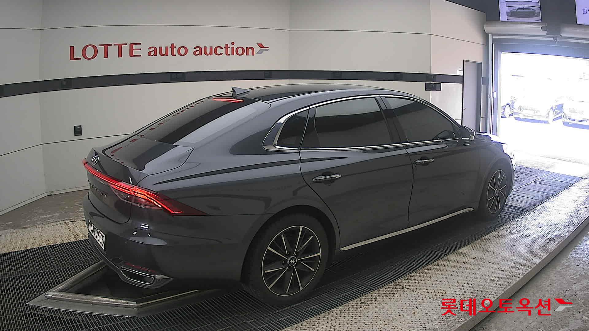 2021 - hyundai grandeur
