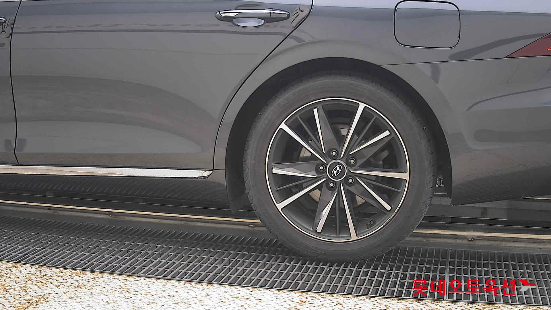 2021 - hyundai grandeur