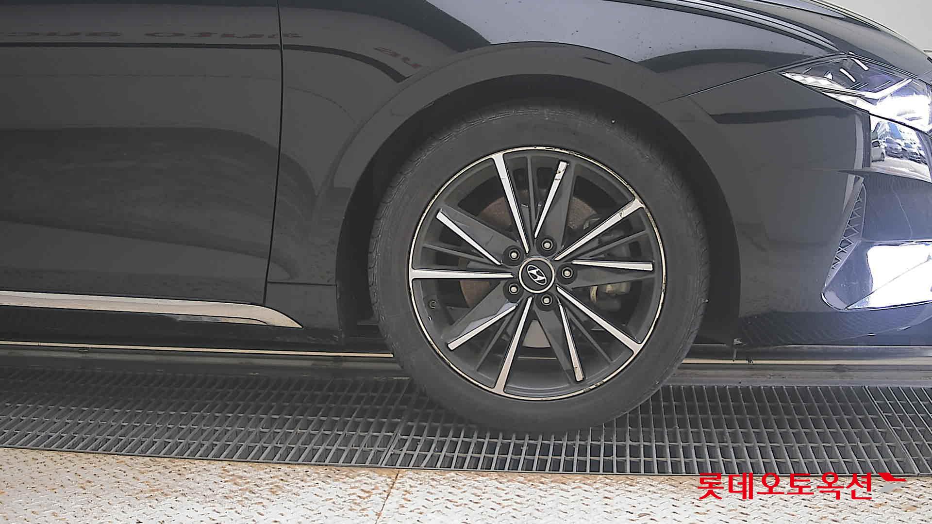 2021 - hyundai grandeur