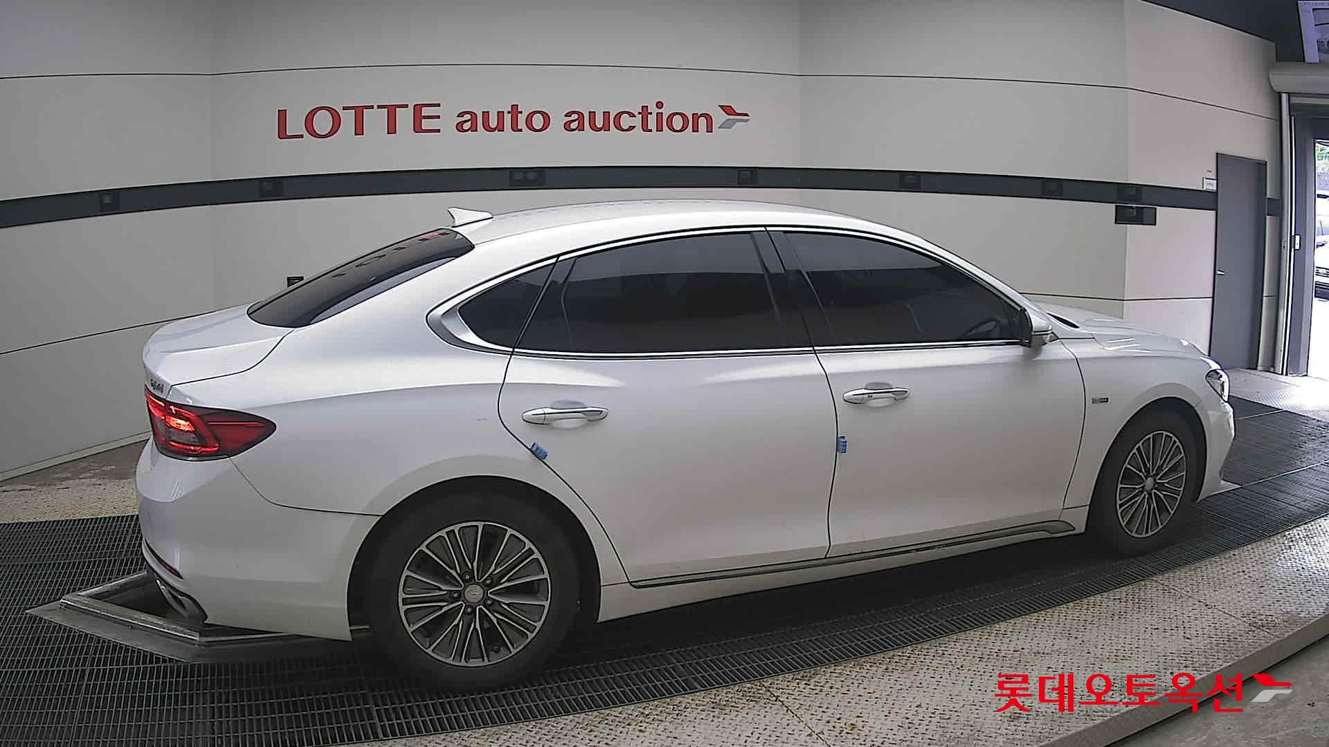 2019 - hyundai grandeur