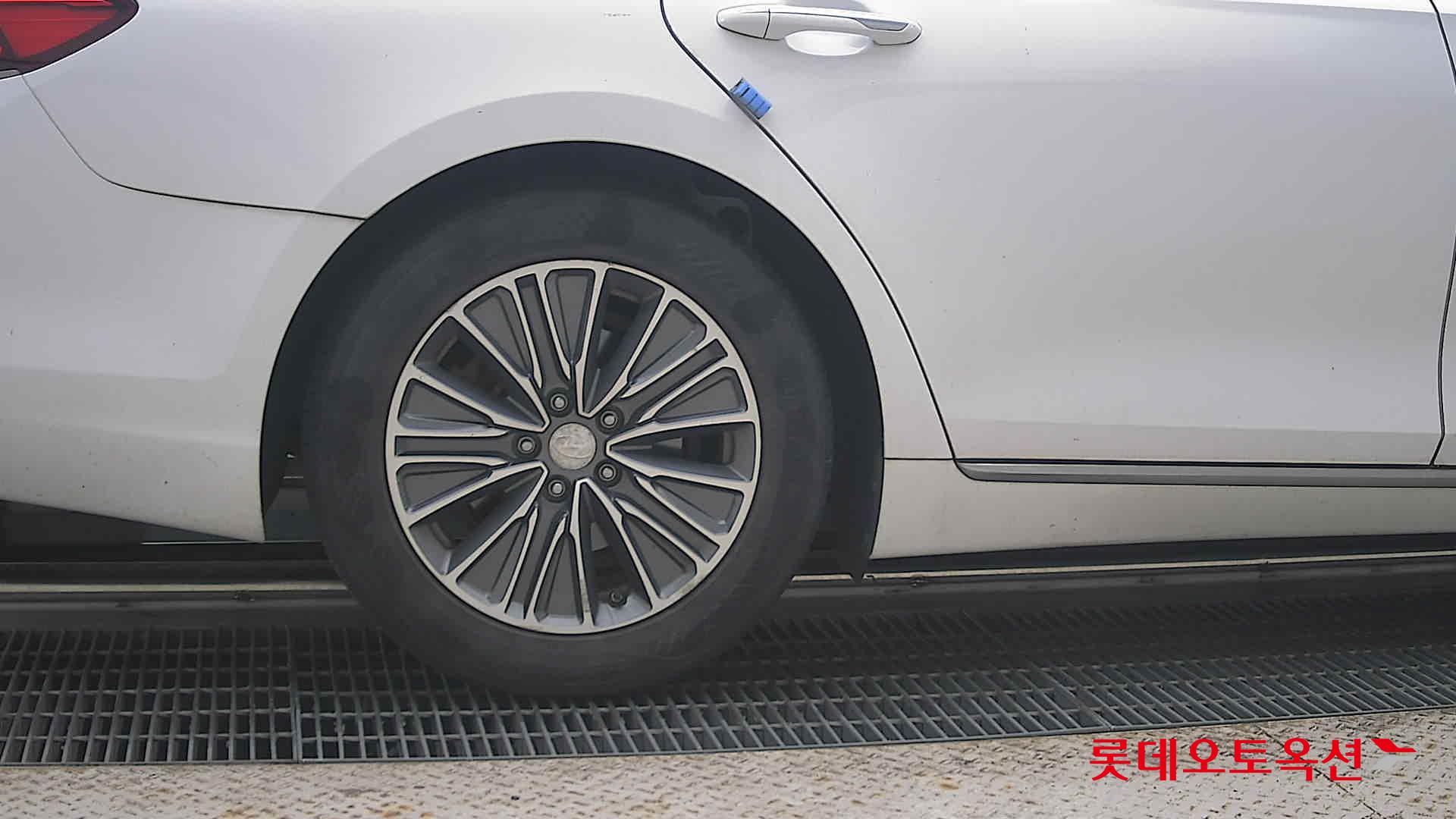 2019 - hyundai grandeur
