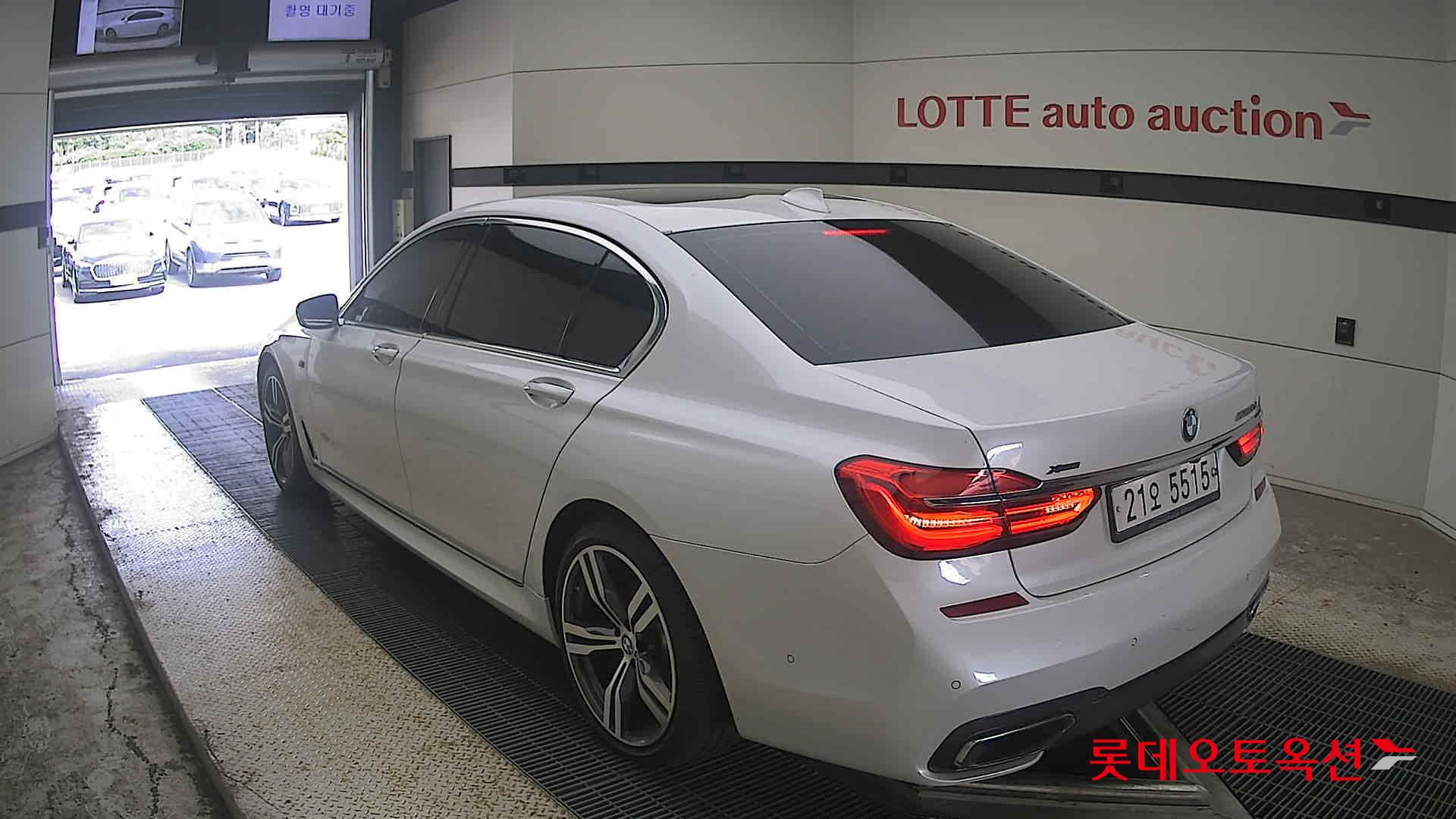 2018 - bmw m7