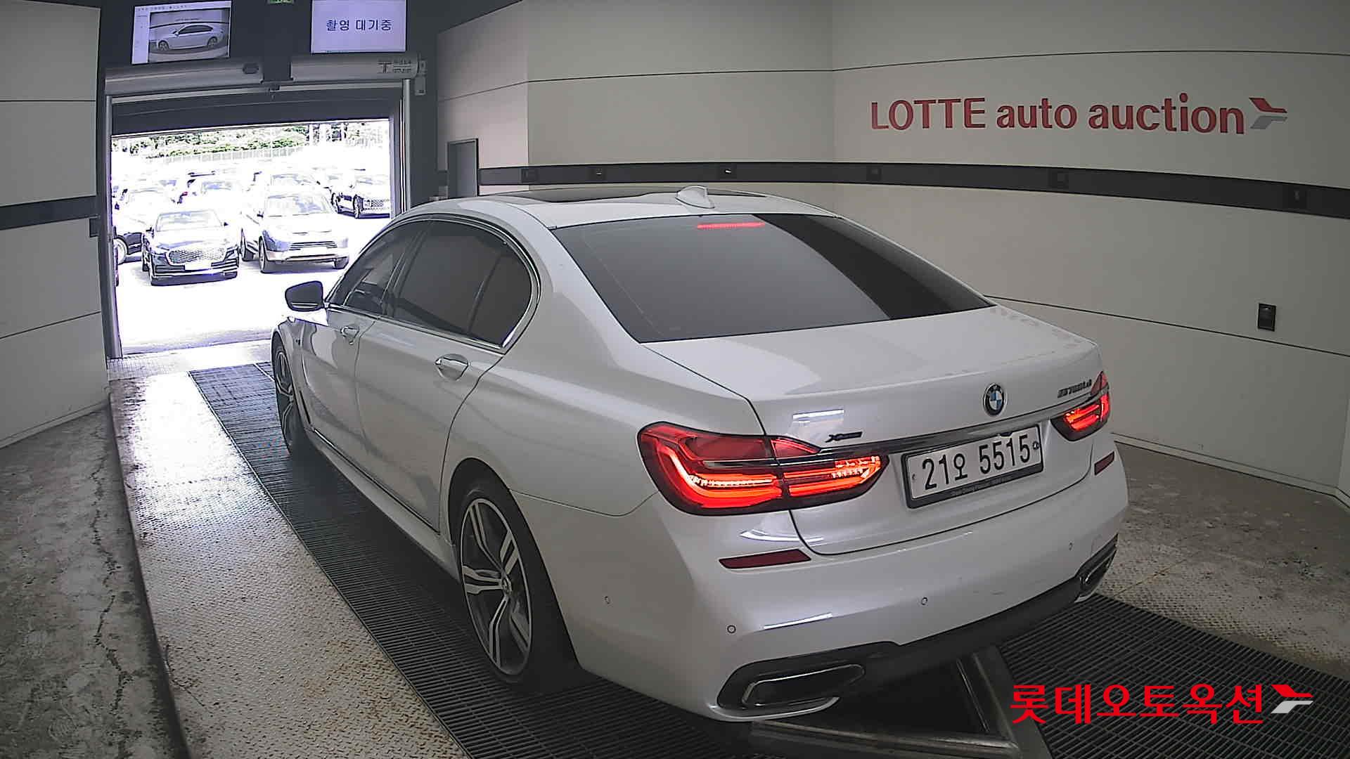 2018 - bmw m7