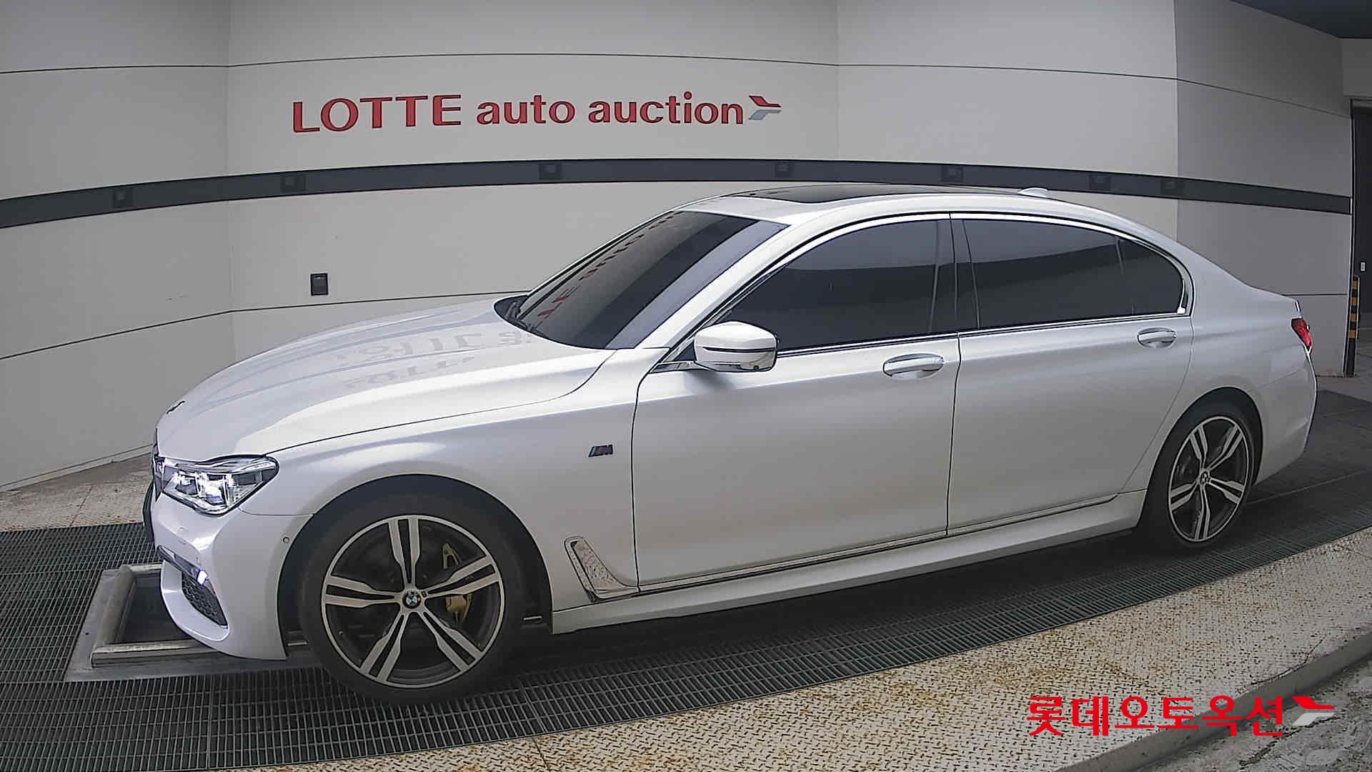 2018 - bmw m7