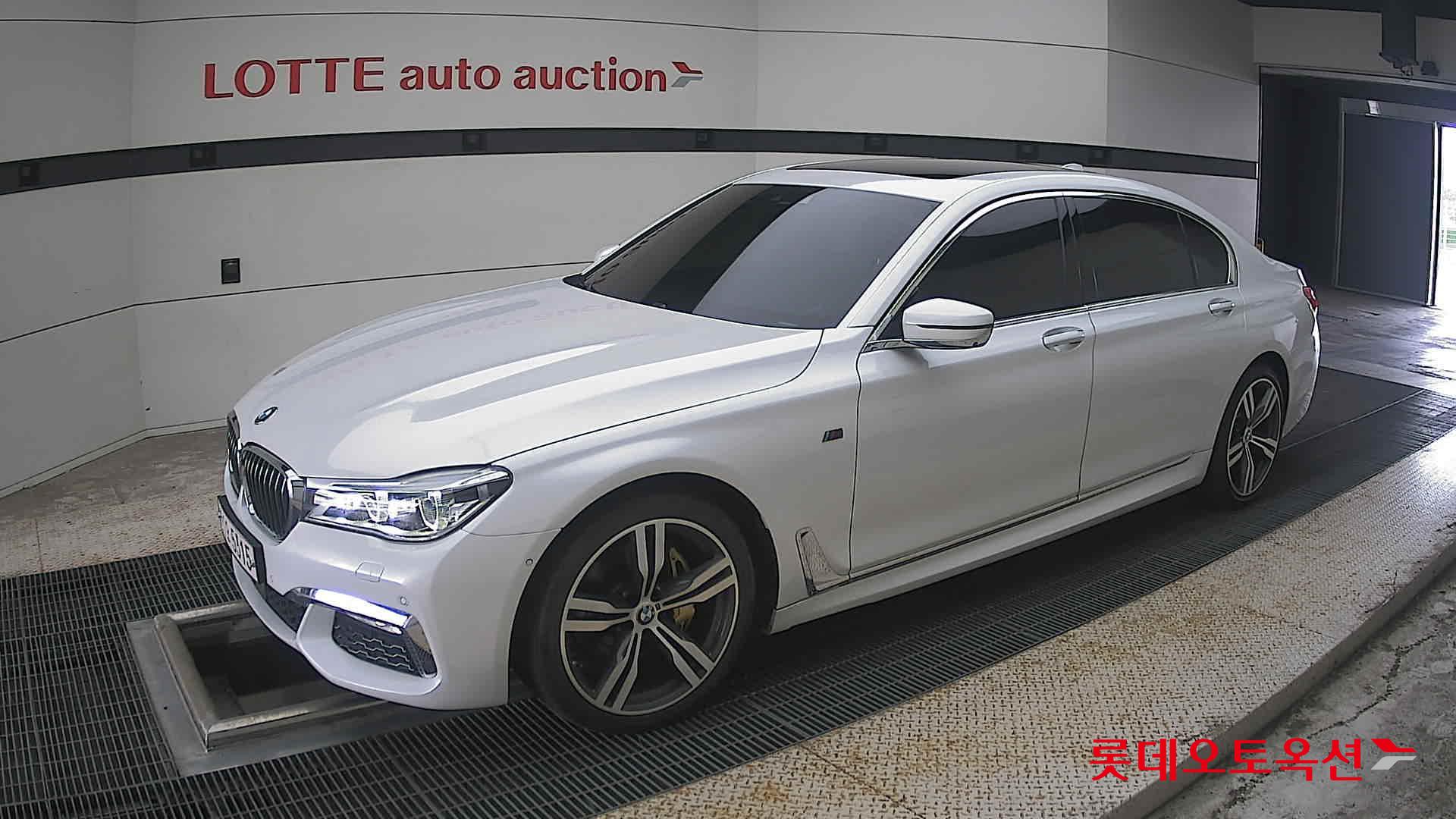 2018 - bmw m7
