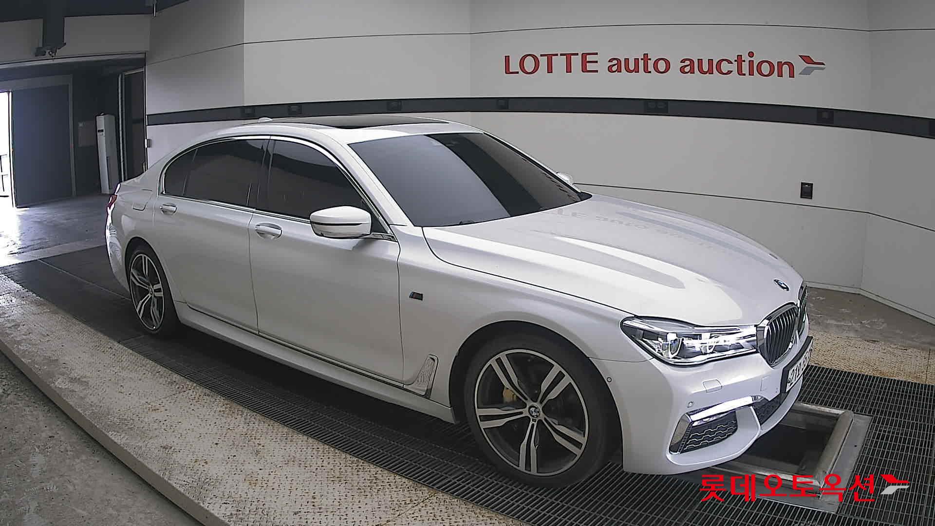 2018 - bmw m7