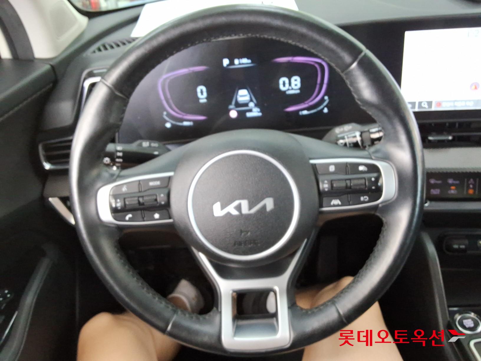2023 - kia sportage