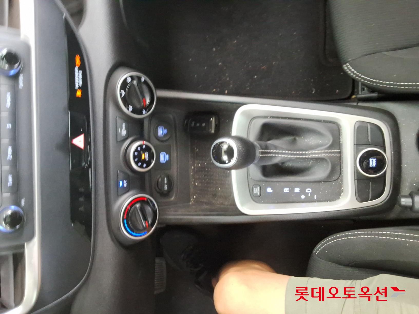 2020 - hyundai venue
