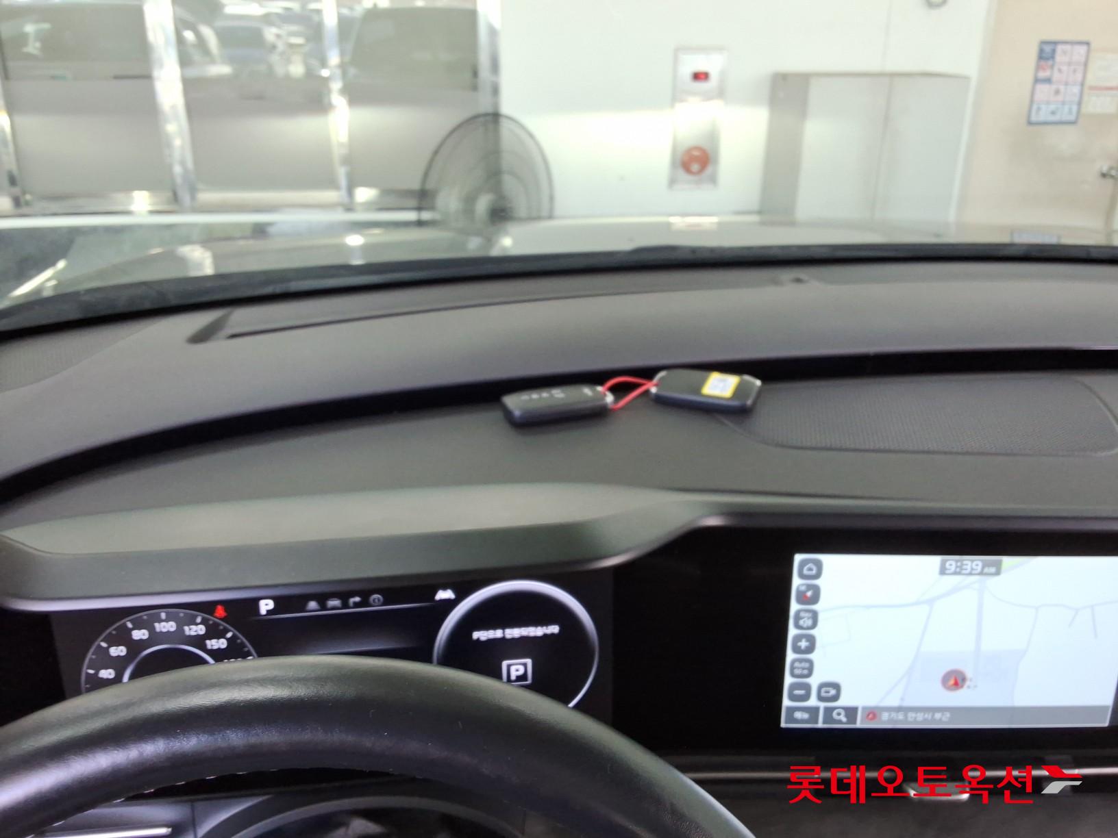 2023 - kia carnival